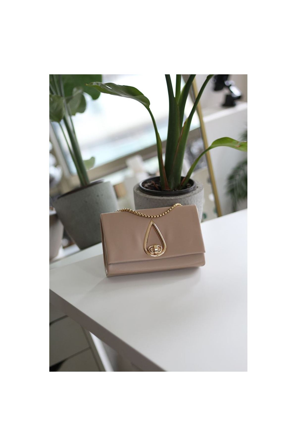 Kadın Nude Damla Aksesuarlı Omuz Çantası