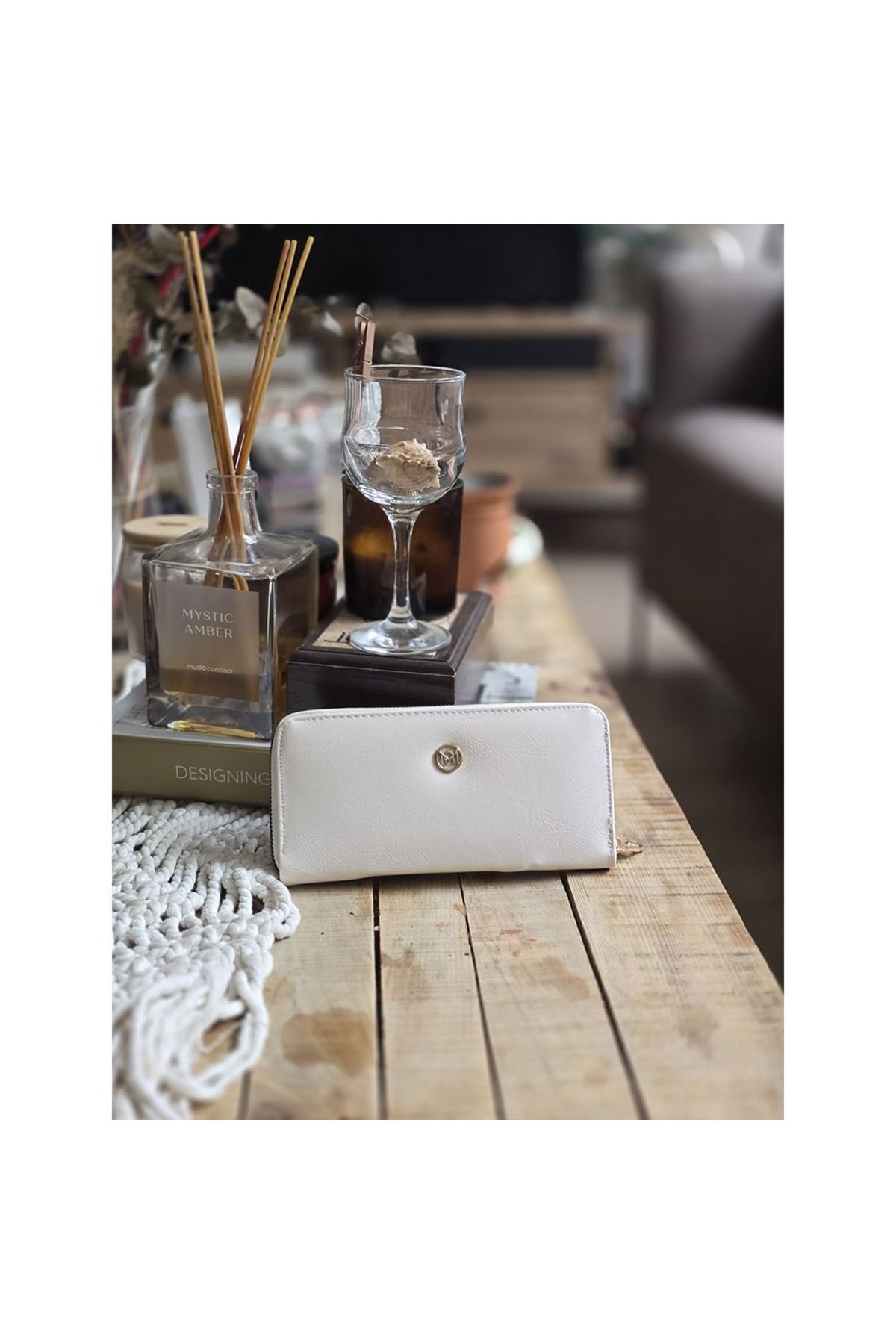 Krem Dokulu Slim Kartlık Detaylı Cüzdan