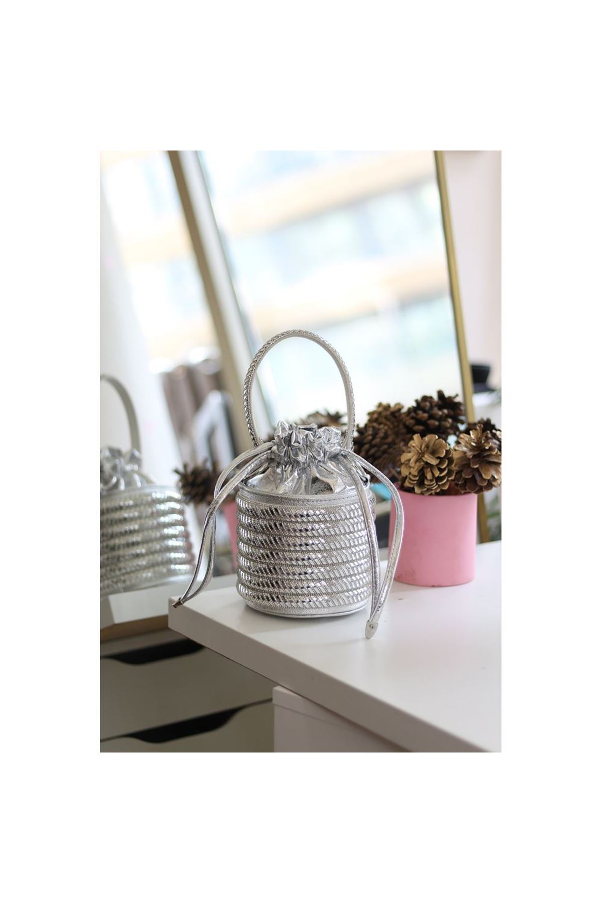 Kadın Silver Özel Form Çapraz Taş İşleme Abiye Çanta