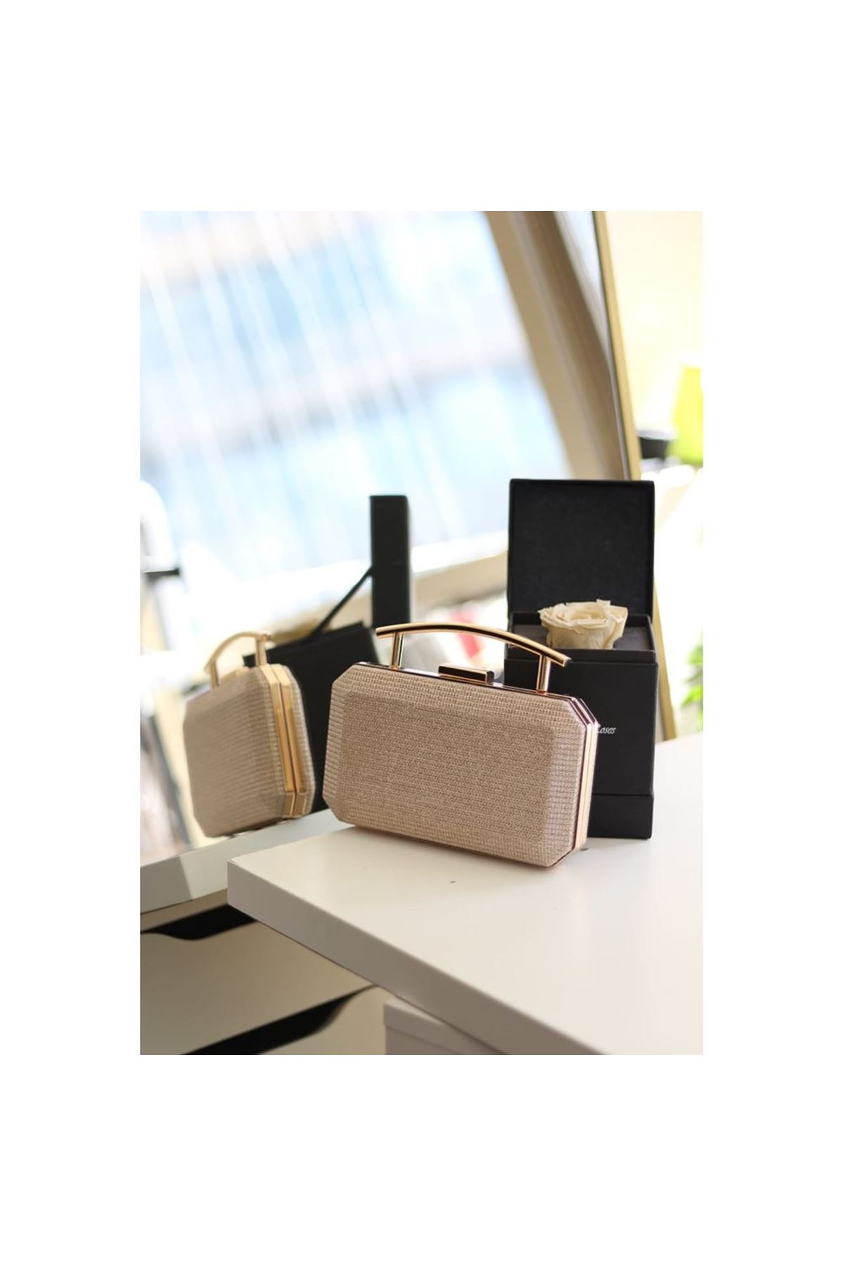 Kadın Rose Gold Metal Tutma Sap Detaylı Çizgi Doku Abiye Çanta