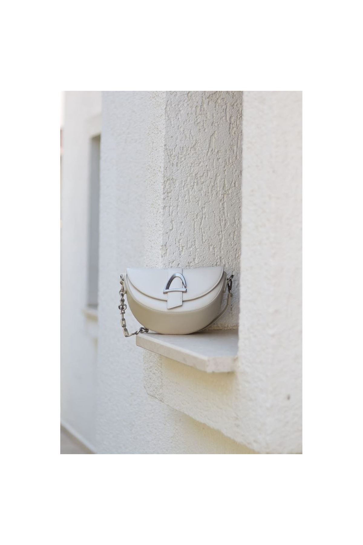 Kadın Krem V Toka Detaylı Askılı Omuz Çantası