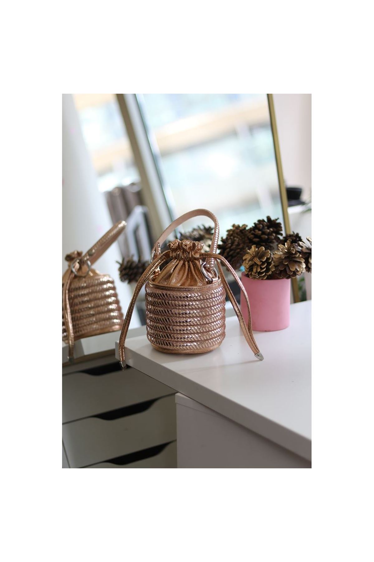 Kadın Rose Özel Form Çapraz Taş İşleme Abiye Çanta