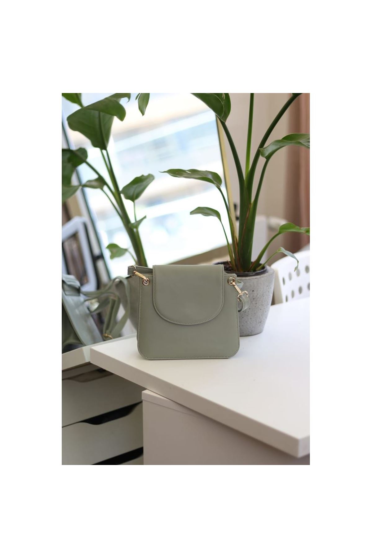 Kadın Mint Yeşil Slim Kalıp Askılı Omuz Çantası