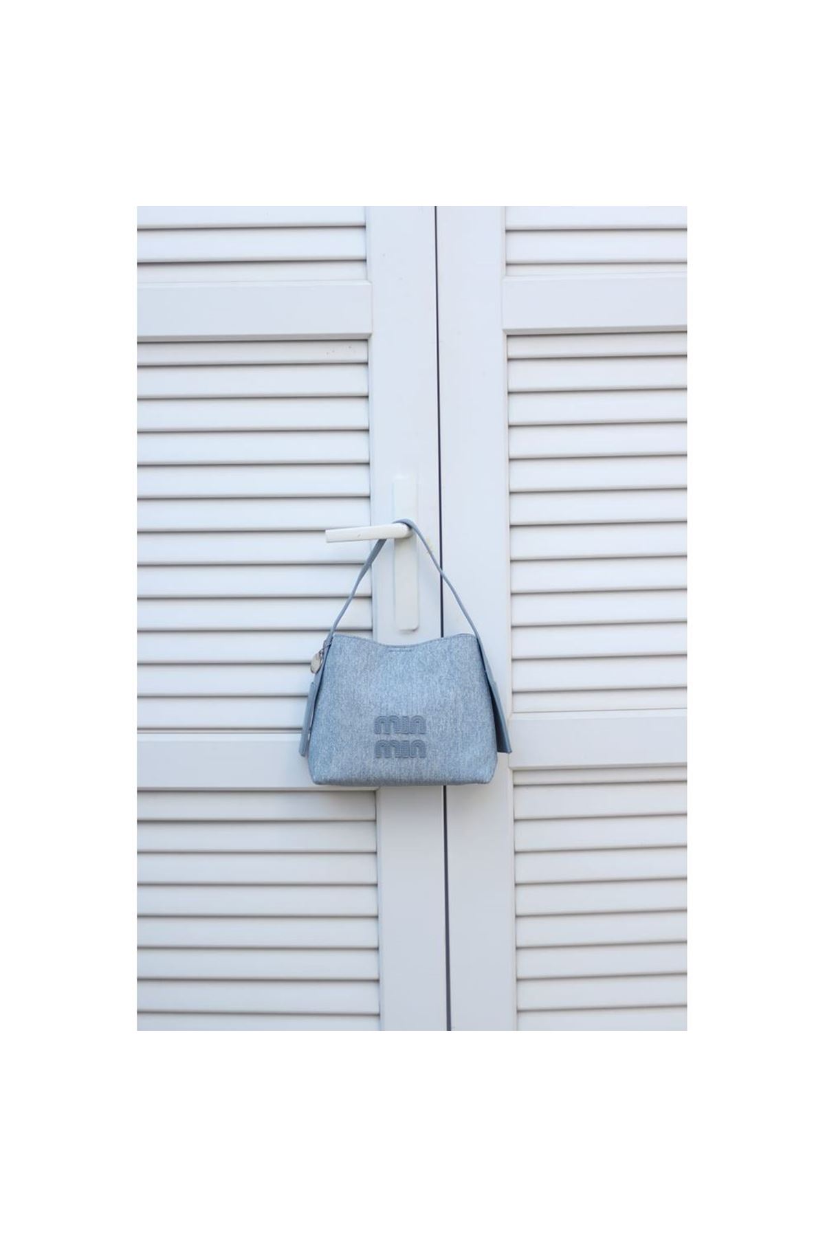 Kadın Mavi Özel Mumlu Kot Kumaş Omuz Çantası
