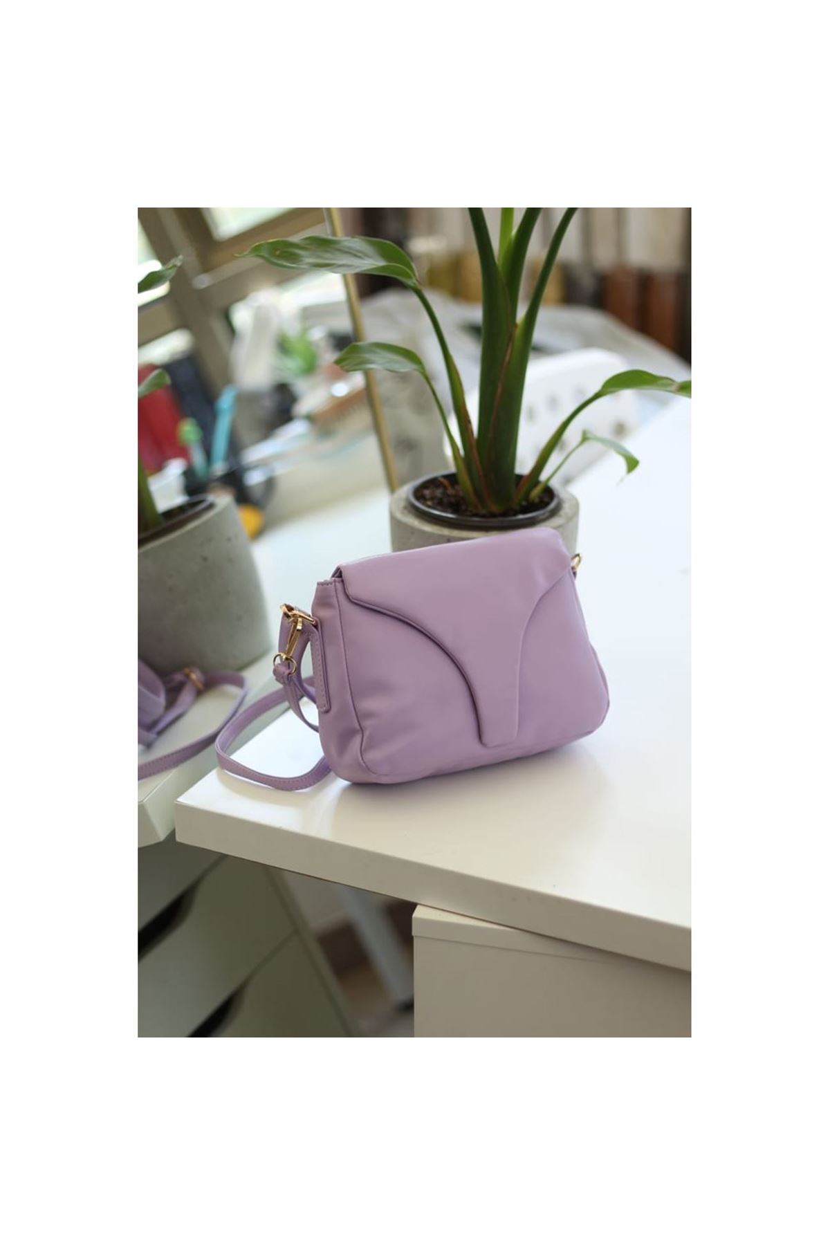 Kadın Lila Pofuduk Form Askılı Omuz Çantası