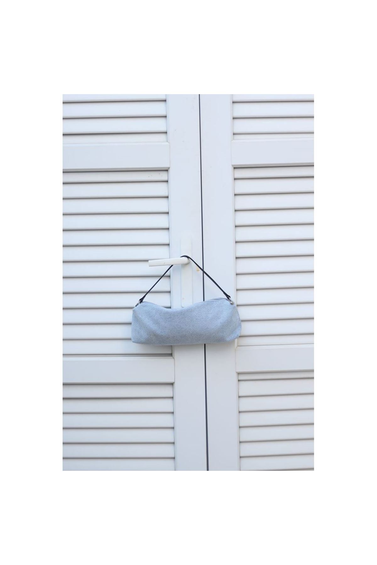 Kadın Bebe Mavi Kot Taş İşleme Silindir Form Omuz Çantası