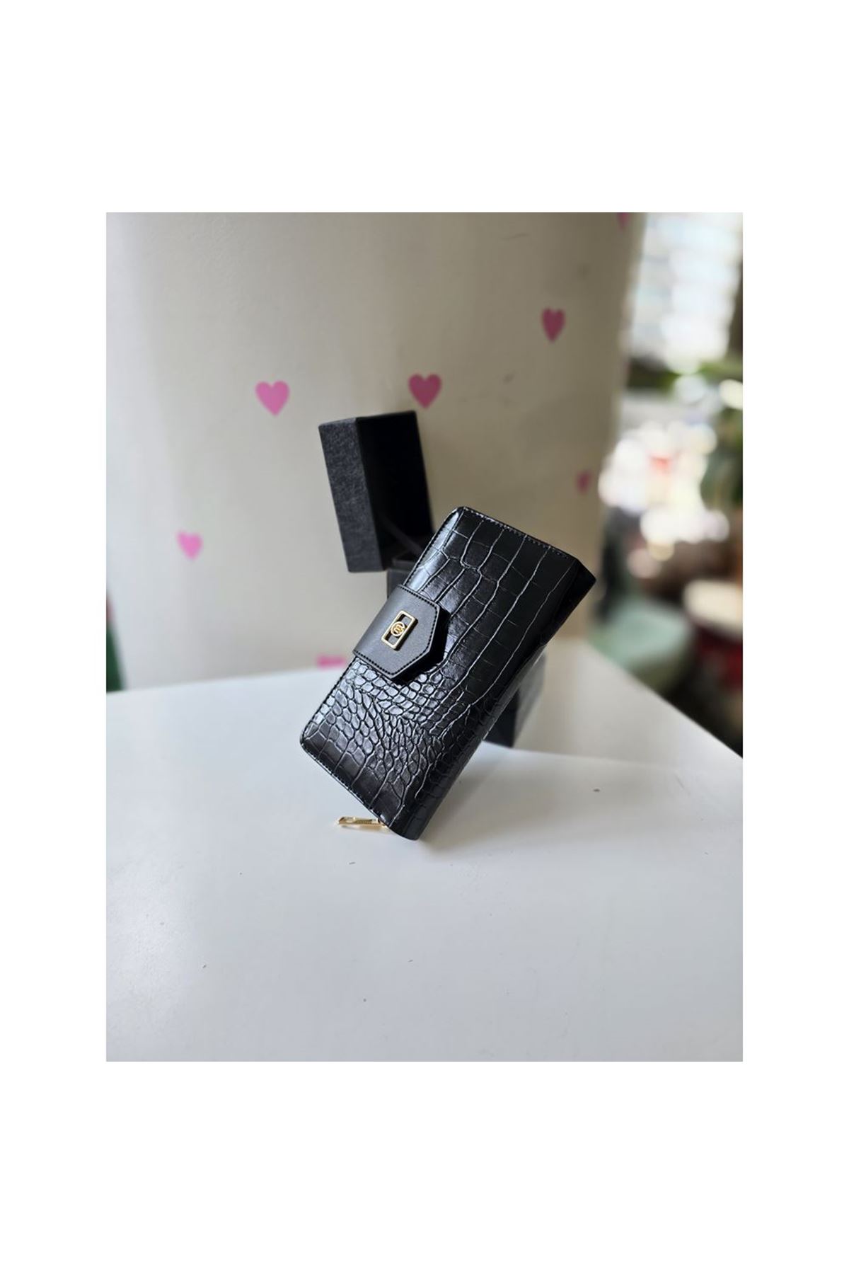 Kadın Siyah Kroko Dokulu Büyük Boy Kartlık Detaylı Cüzdan