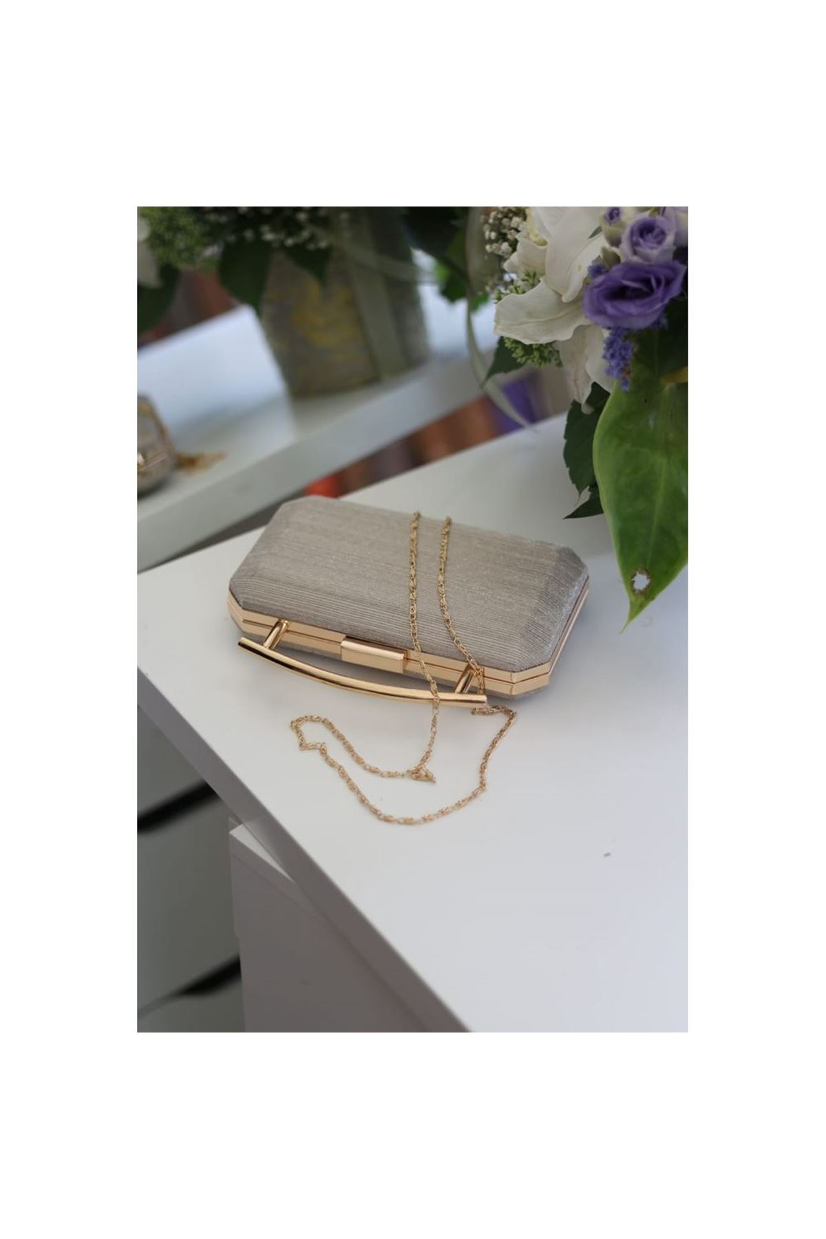 Kadın Gold Metal Tutma Sap Detaylı Çizgi Doku Abiye Çanta