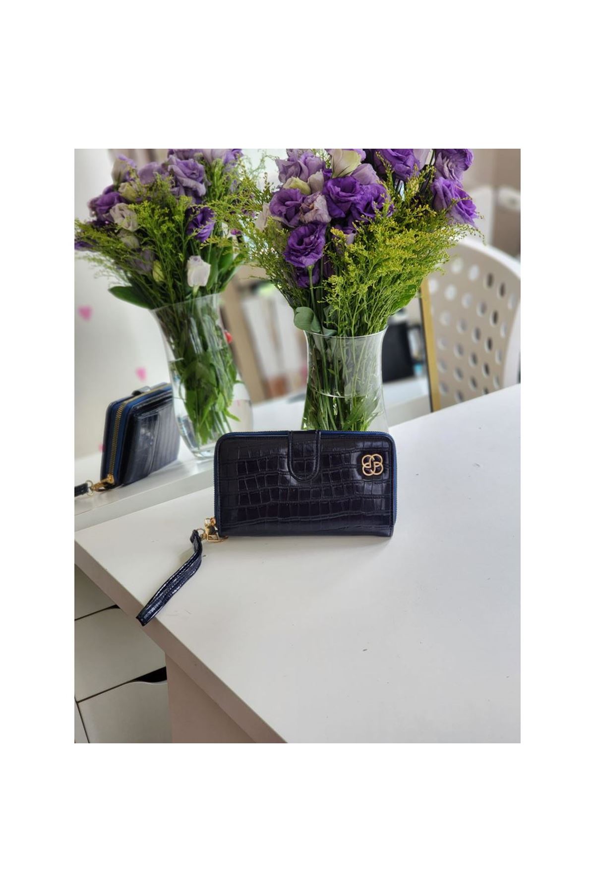 Kadın Lacivert Kroko Gold Aksesuarlı Bileklik Detaylı Cüzdan