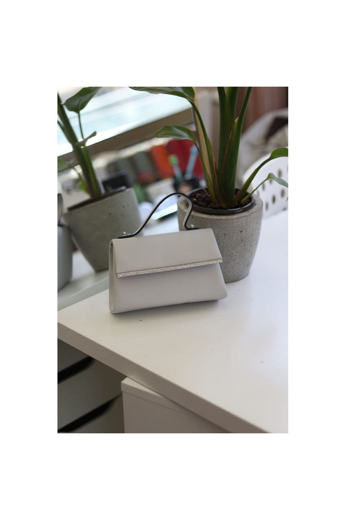 Kadın Gri Saten Tutma Taş Şerit Detaylı Abiye Omuz Çantası