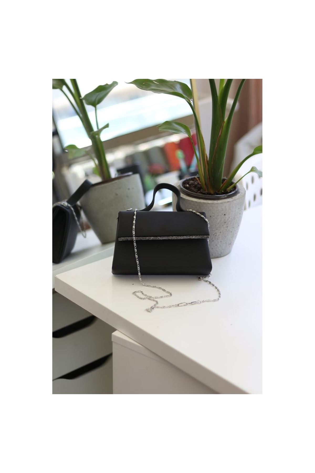 Kadın Siyah Saten Tutma Taş Şerit Detaylı Abiye Omuz Çantası