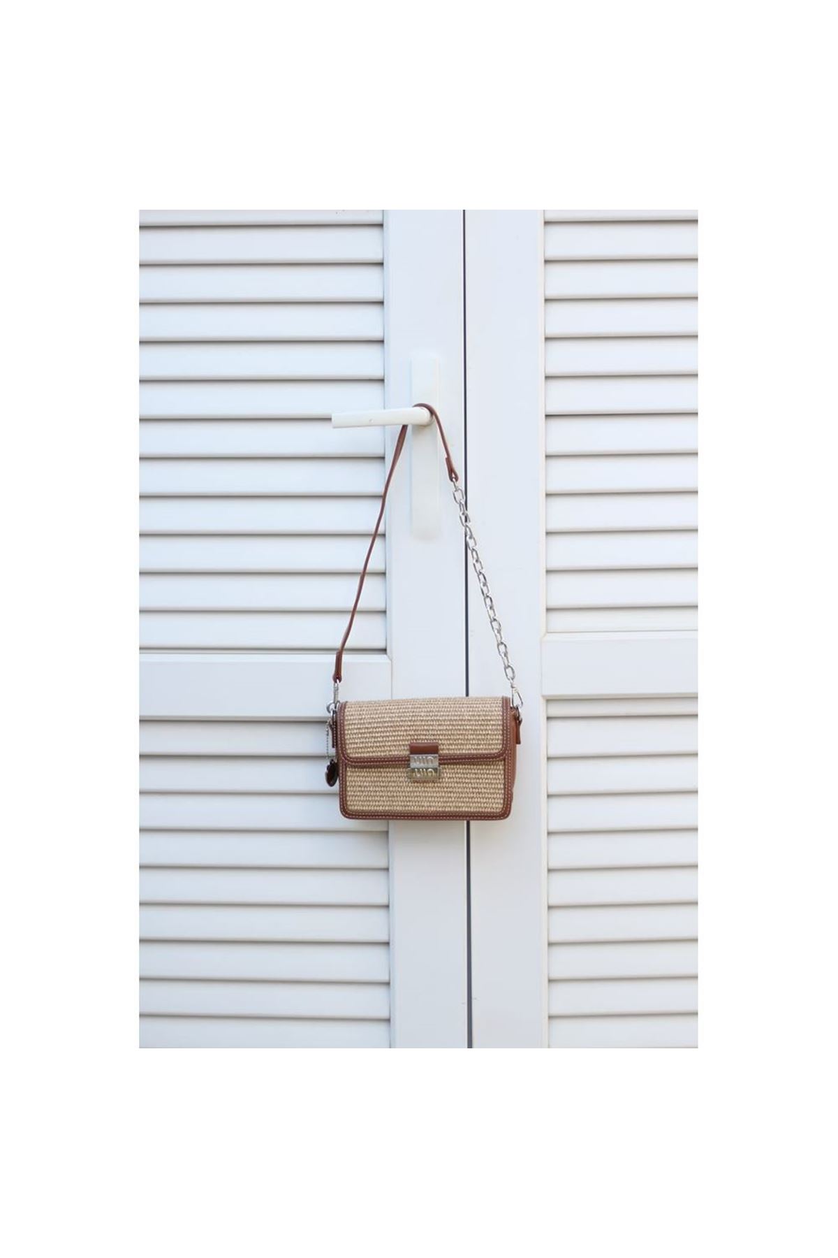 Kadın Camel Hasır Doku Zincir Detaylı El Çantası