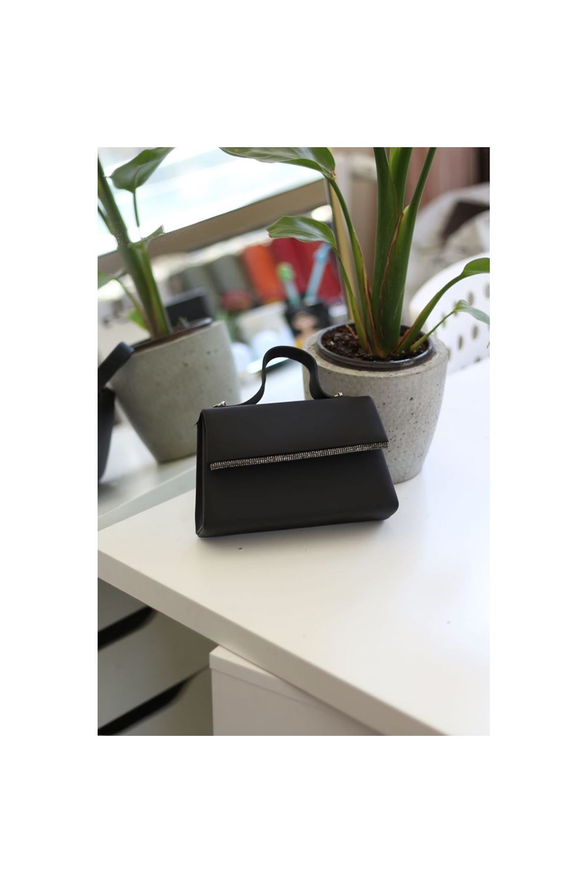 Kadın Siyah Saten Tutma Taş Şerit Detaylı Abiye Omuz Çantası