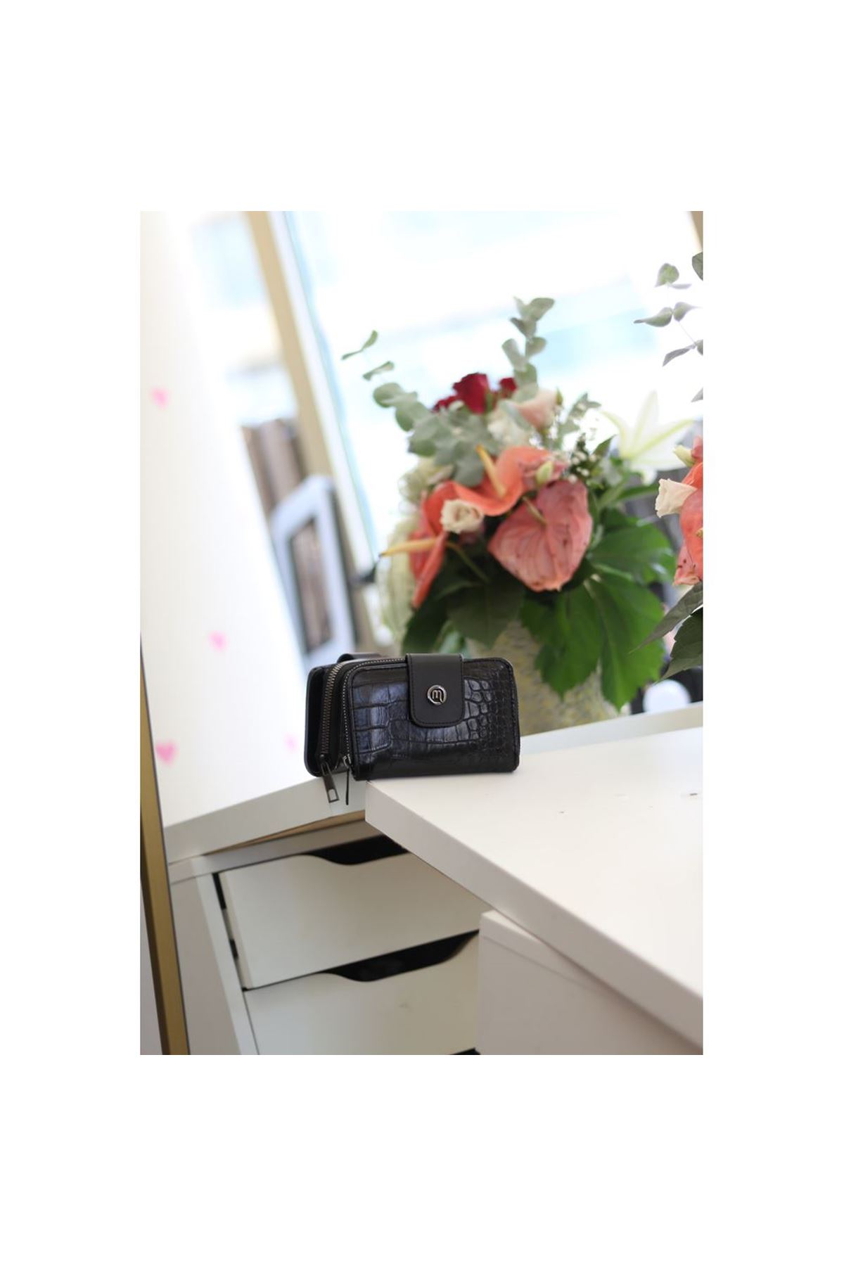 Kadın Siyah Kroko Doku Mini Boy Cüzdan