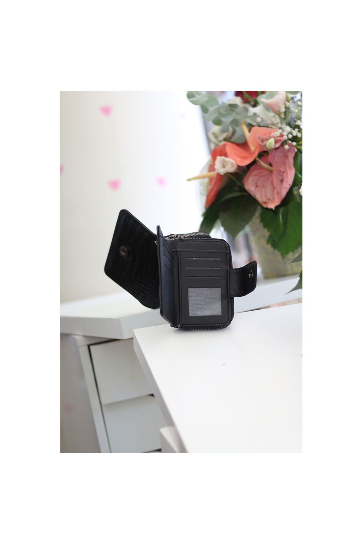 Kadın Siyah Kroko Doku Mini Boy Cüzdan