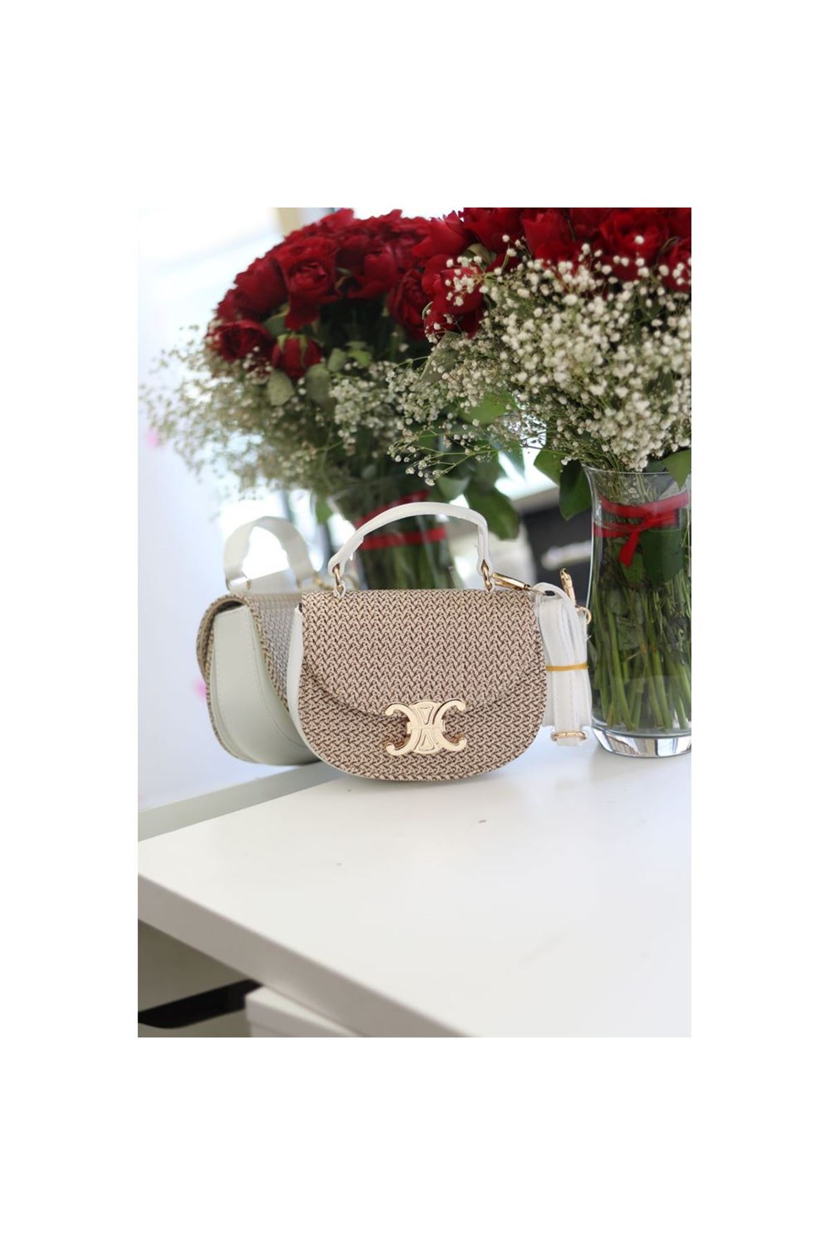 Kadın Beyaz İşleme Desenli Gold Toka Detaylı Mini El &amp;amp; Omuz Çantası