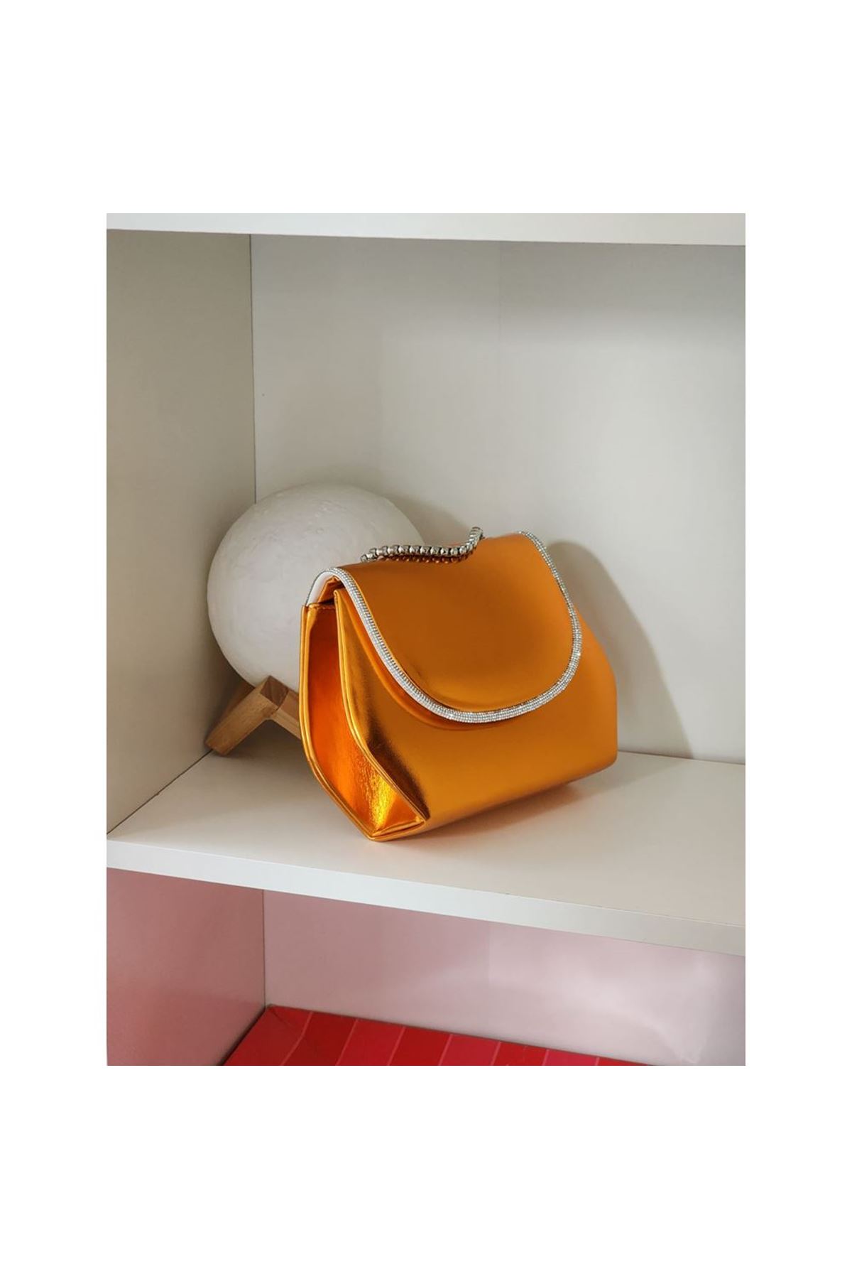 Kadın Turuncu Parlak Deri Taşlı Omuz Çantası