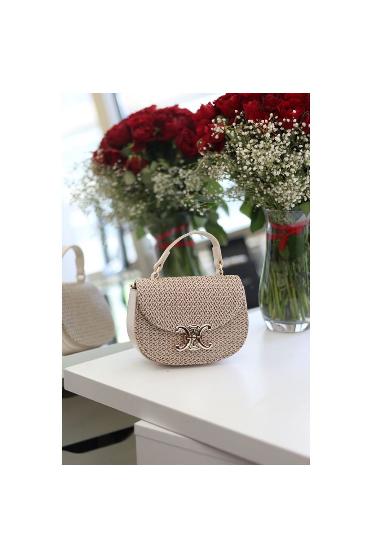 Kadın Krem İşleme Desenli Gold Toka Detaylı Mini El &amp;amp; Omuz Çantası