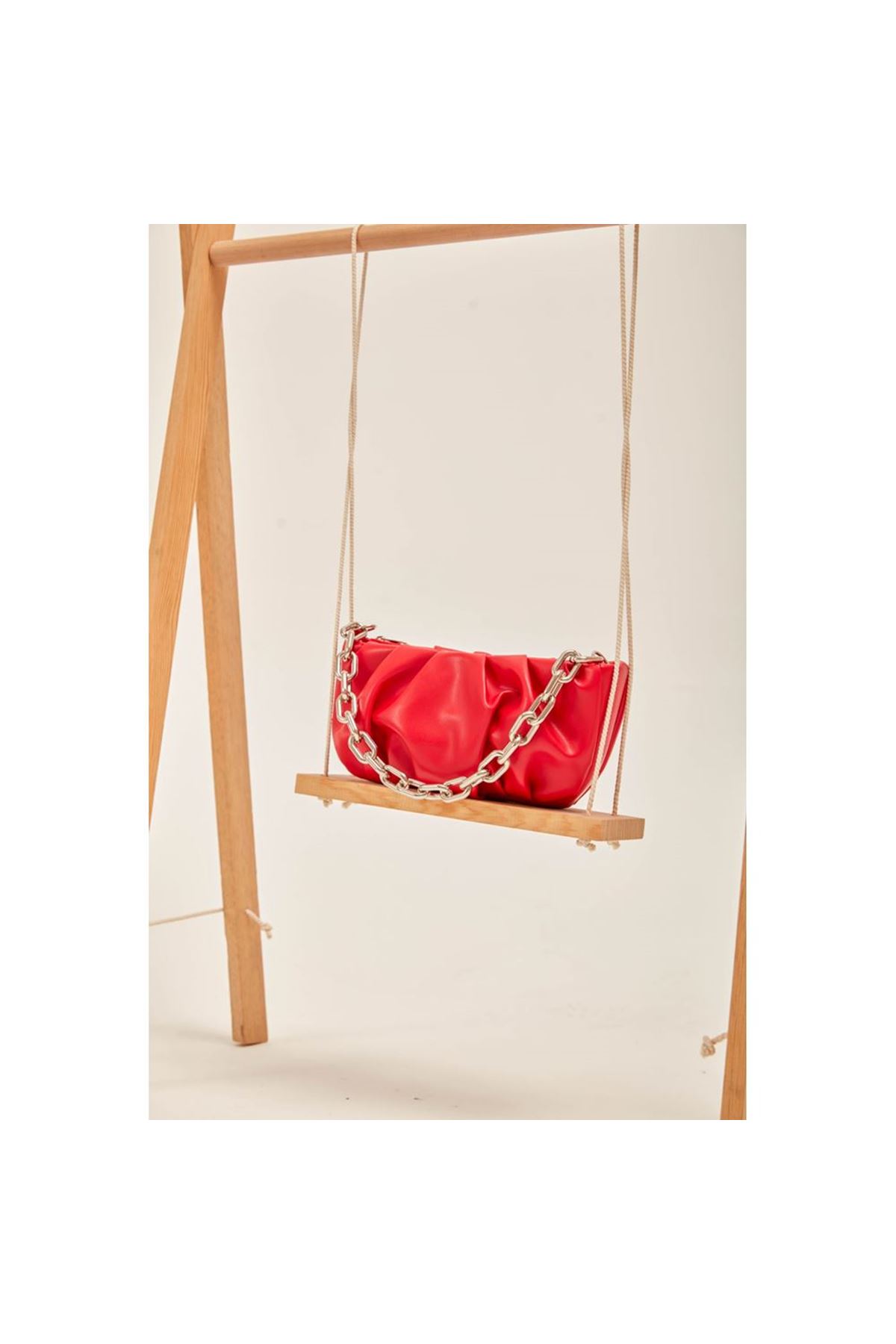 Kadın Kırmızı Silver Zincir Detaylı Mini El Omuz Çantası