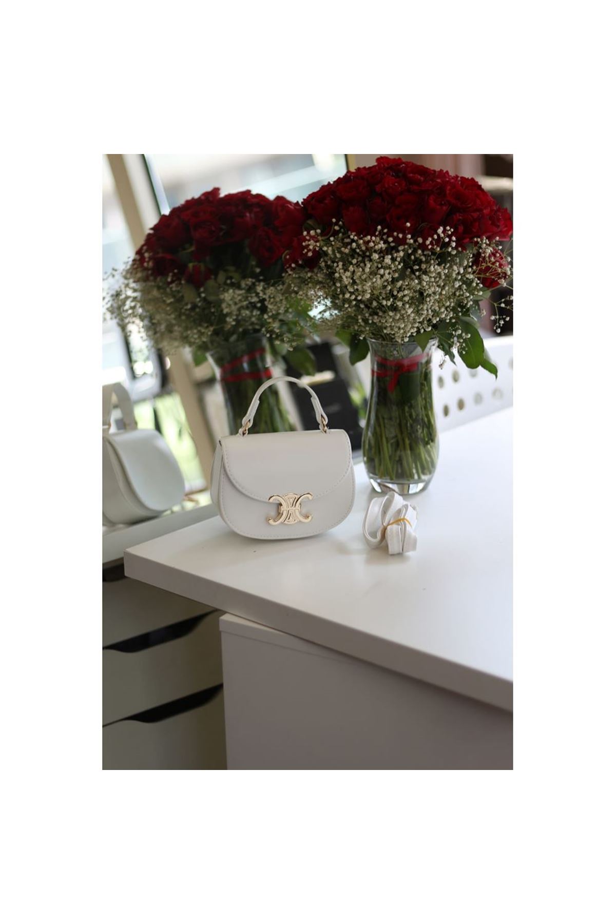 Kadın Beyaz Kanca Gold Toka Detaylı Mini El &amp;amp; Omuz Çantası