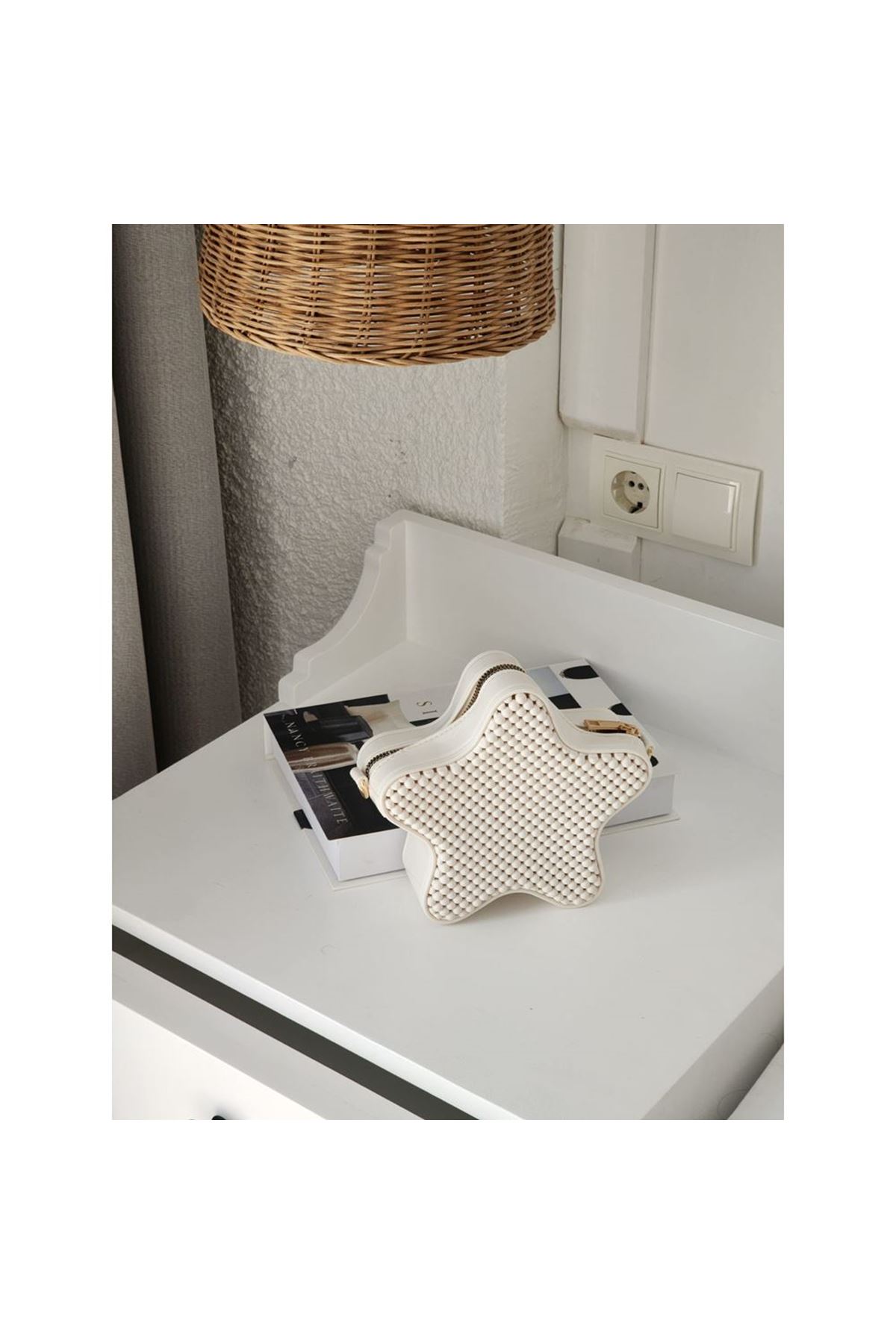 Kadın Krem Silikon Yıldız Formlu Zincir Detaylı Çapraz Çanta