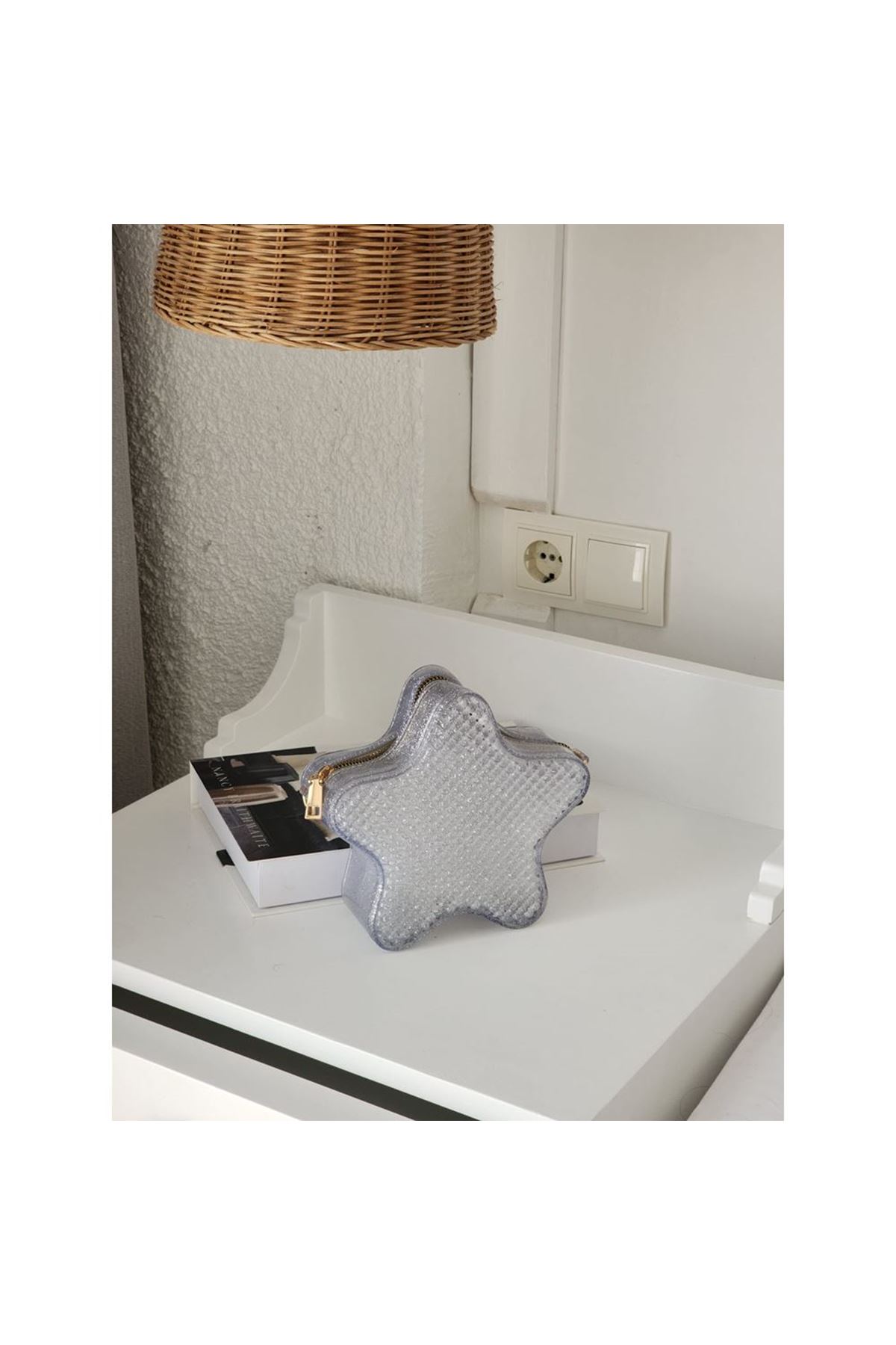 Kadın Şeffaf Gümüş Silikon Yıldız Formlu Zincir Detaylı Çapraz Çanta