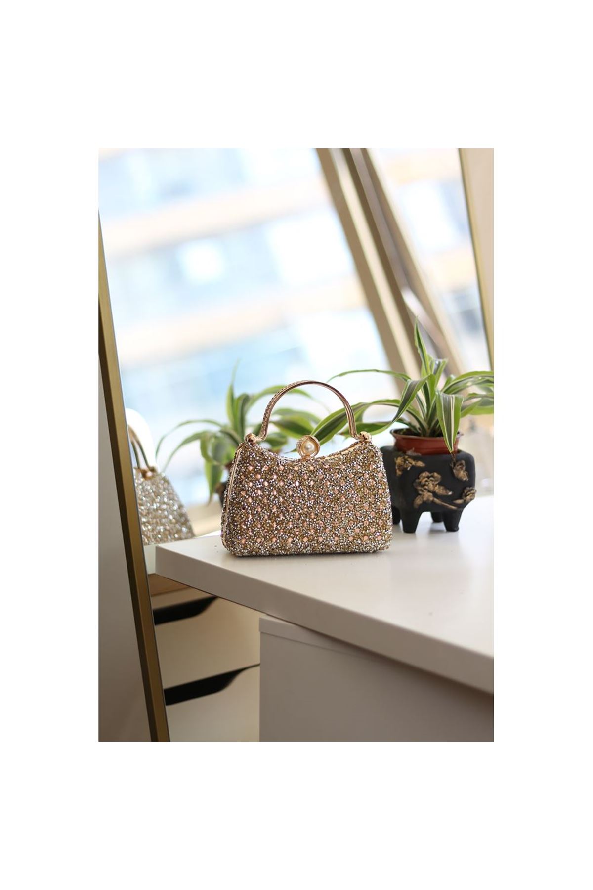 Kadın Gold İnci Taşlı Taşlı Tutma Detaylı Abiye Çanta