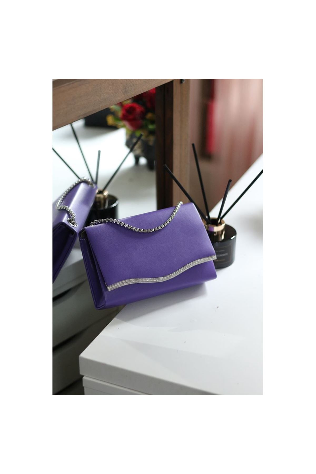 Kadın Mor Taş Detaylı Zincirli Omuz Çantası