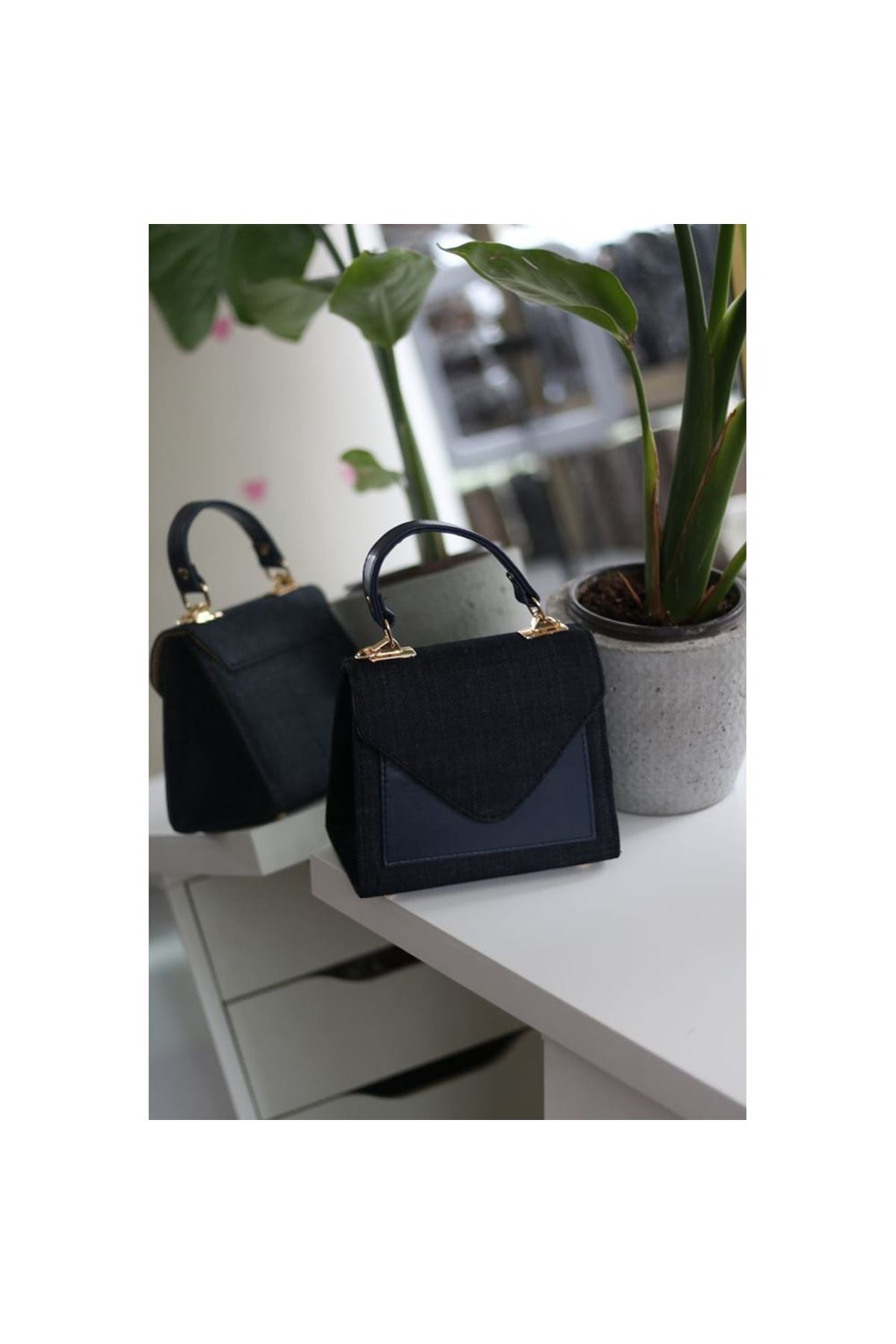 Lacivert Siyah Kot Detaylı Tutmalı El Omuz Çantası