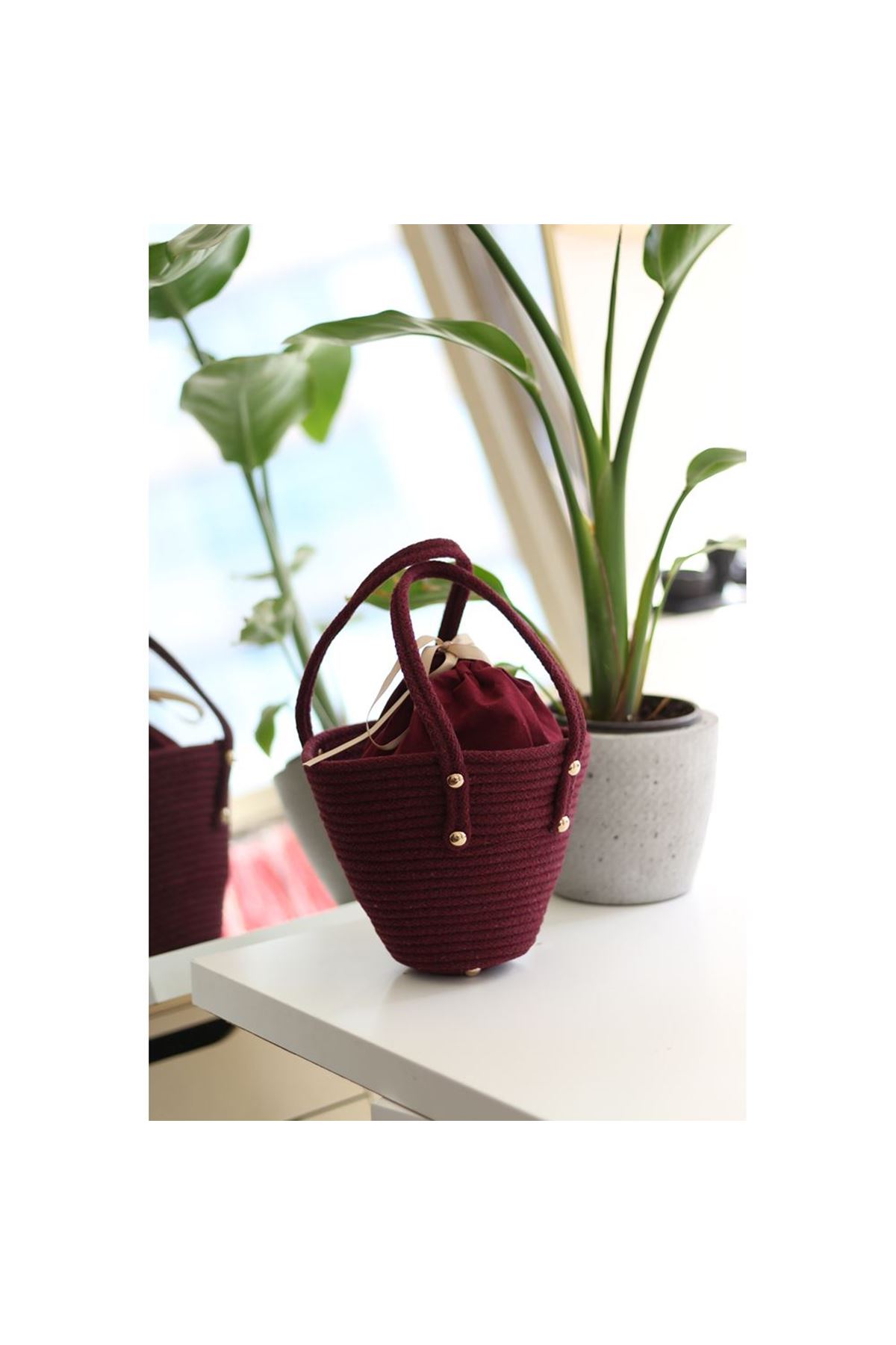 Kadın Bordo Örme Çift Kulp Ağzı Büzgülü Hasır Görünümlü El Çantası