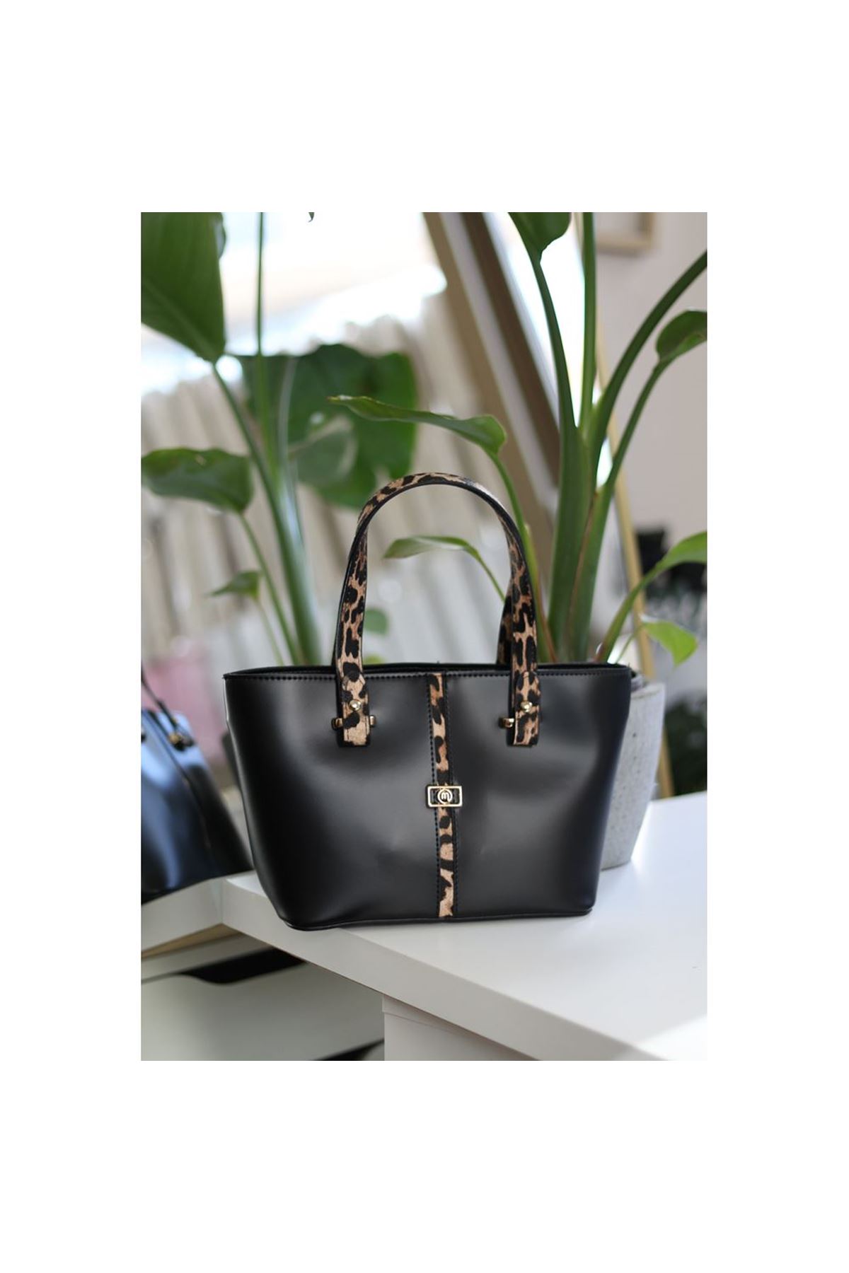 Kadın Siyah Leopar Şerit Desenli Askılı El Omuz Çantası