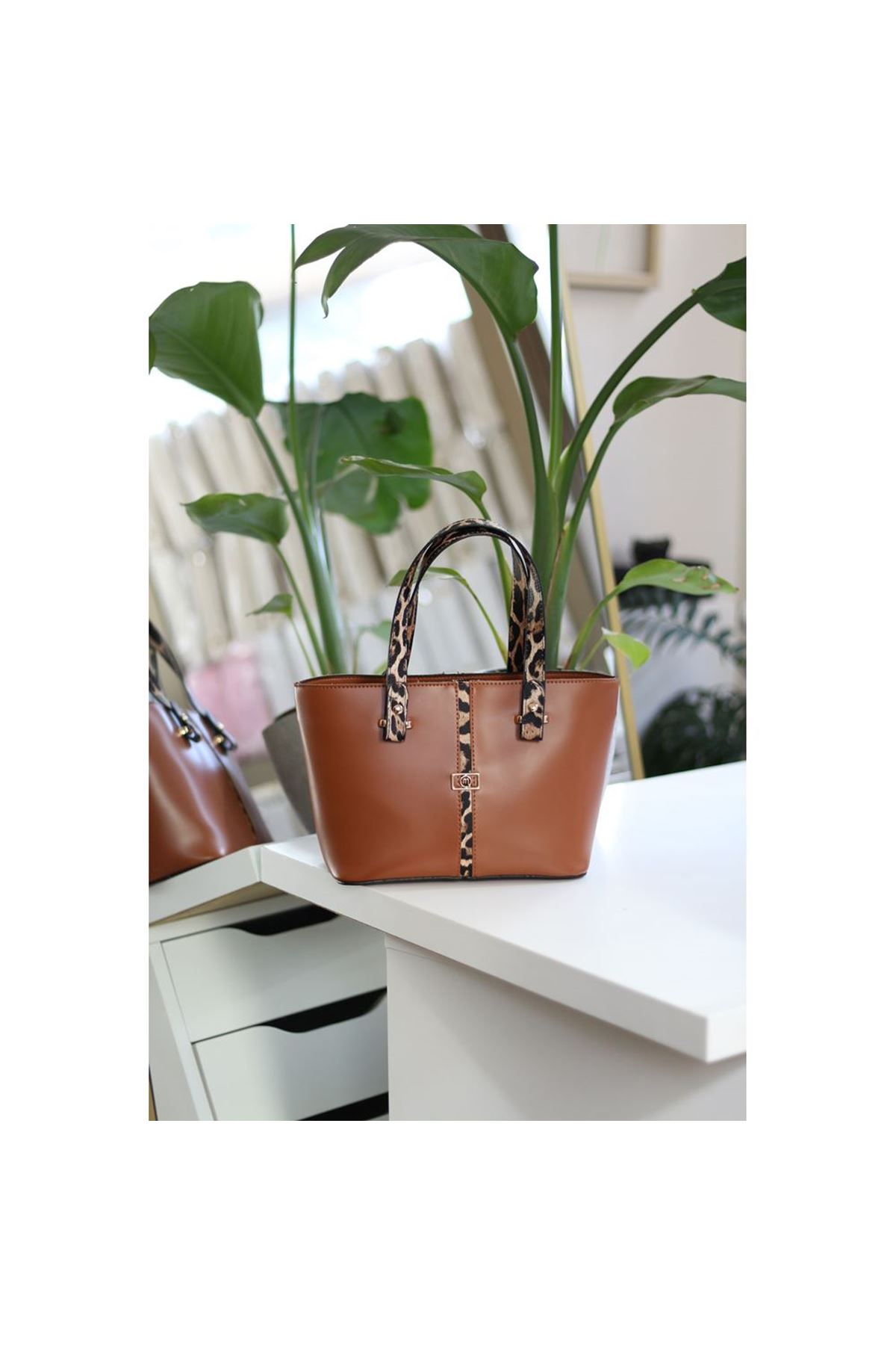 Kadın Taba Leopar Şerit Desenli Askılı El Omuz Çantası
