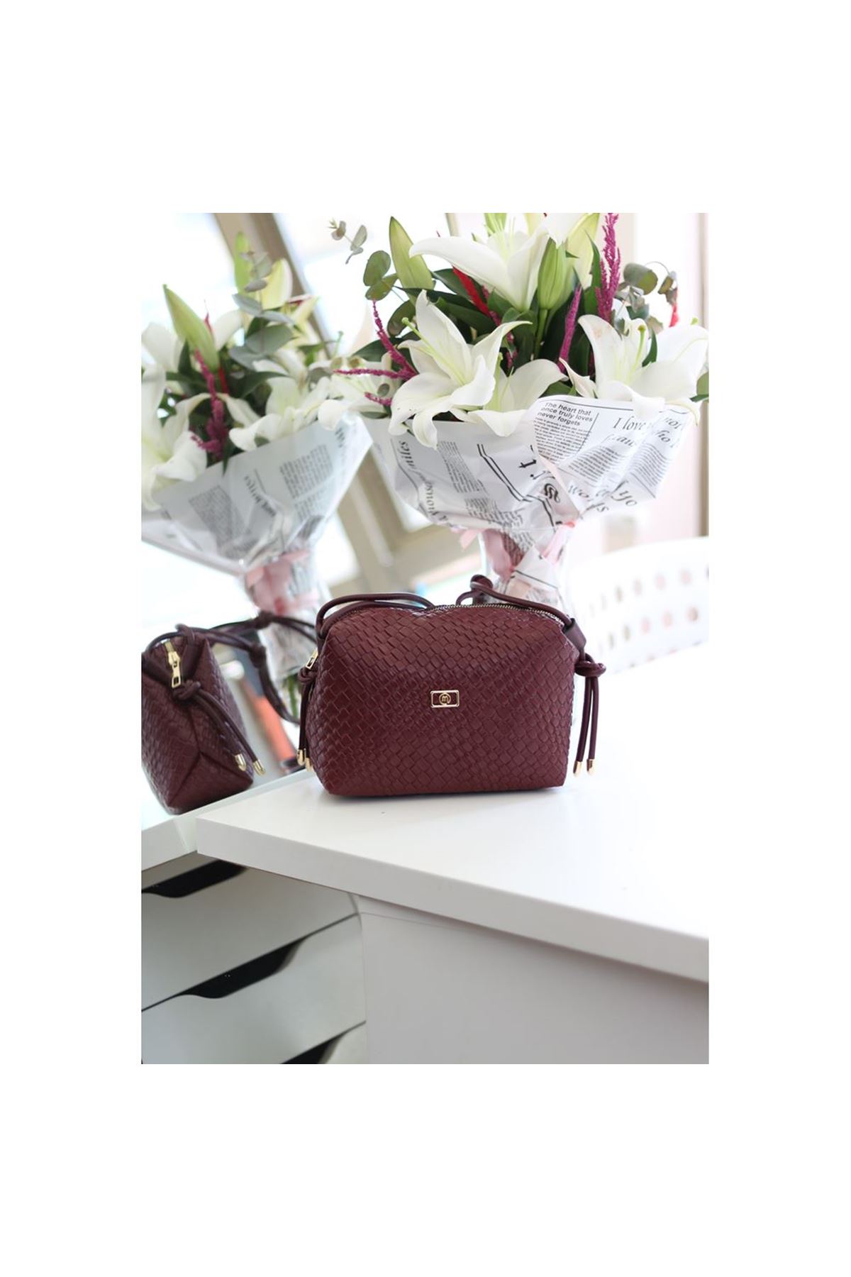Kadın Bordo Baklava Desenli İnce Düğüm Askılı Omuz Çantası