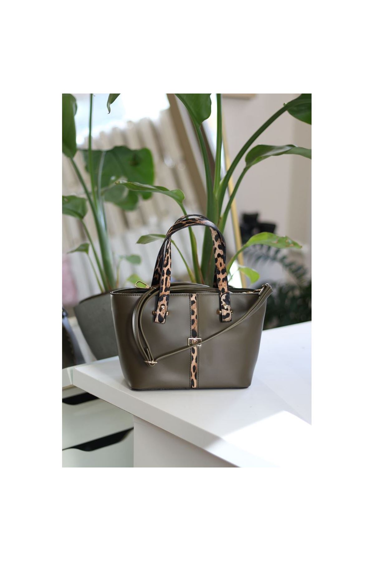 Kadın Haki Yeşil Leopar Şerit Desenli Askılı El Omuz Çantası