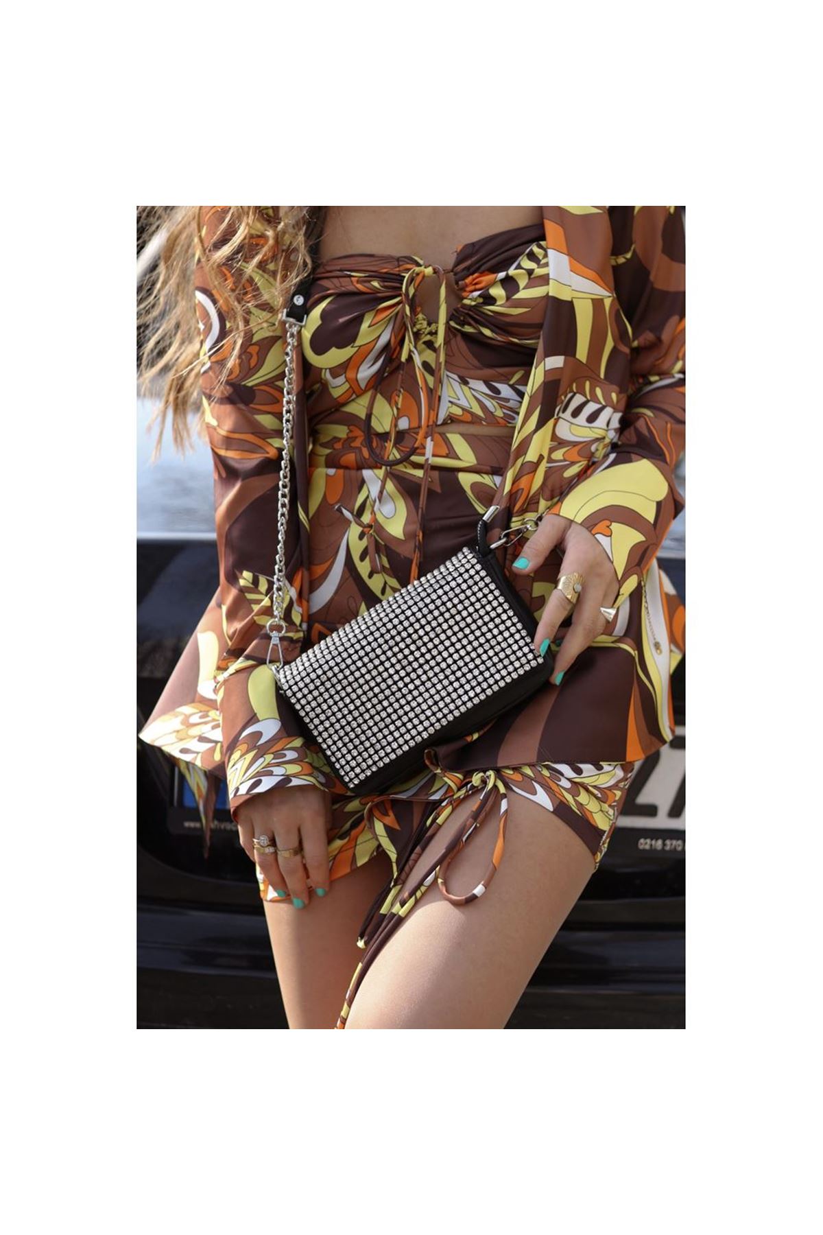 Kadın Silver  Taş İsleme Kapaklı Omuz Çantası