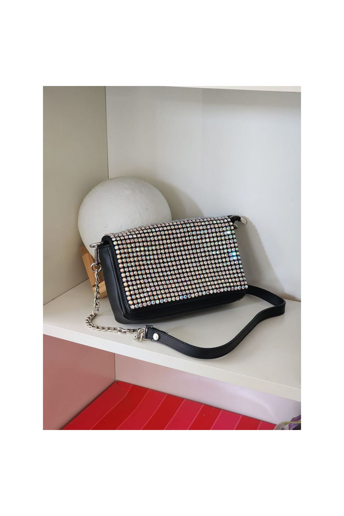 Kadın Renkli Taş İsleme Kapaklı Omuz Çantası