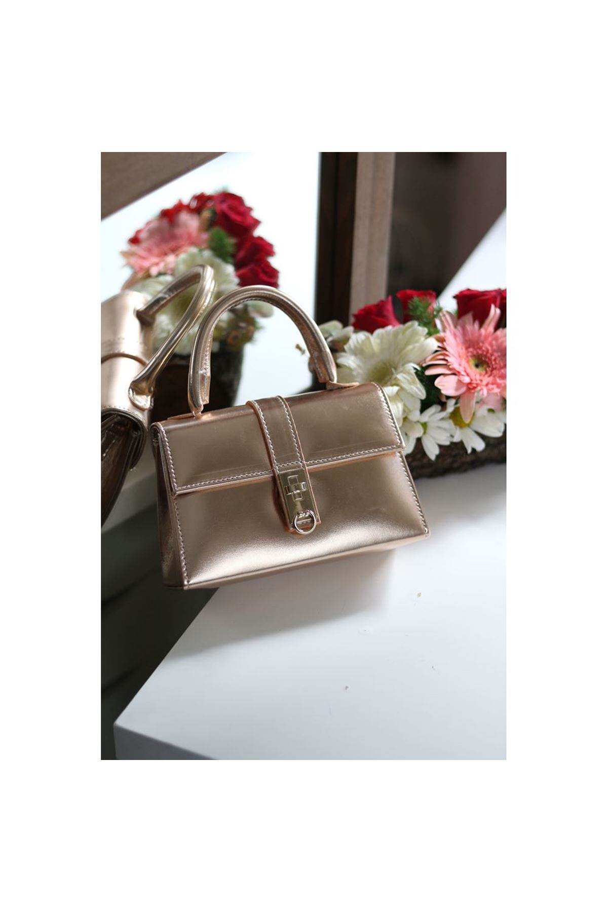 Kadın Rose Gold Kare Kilit Detaylı Mini El &amp;amp; Omuz Çantası