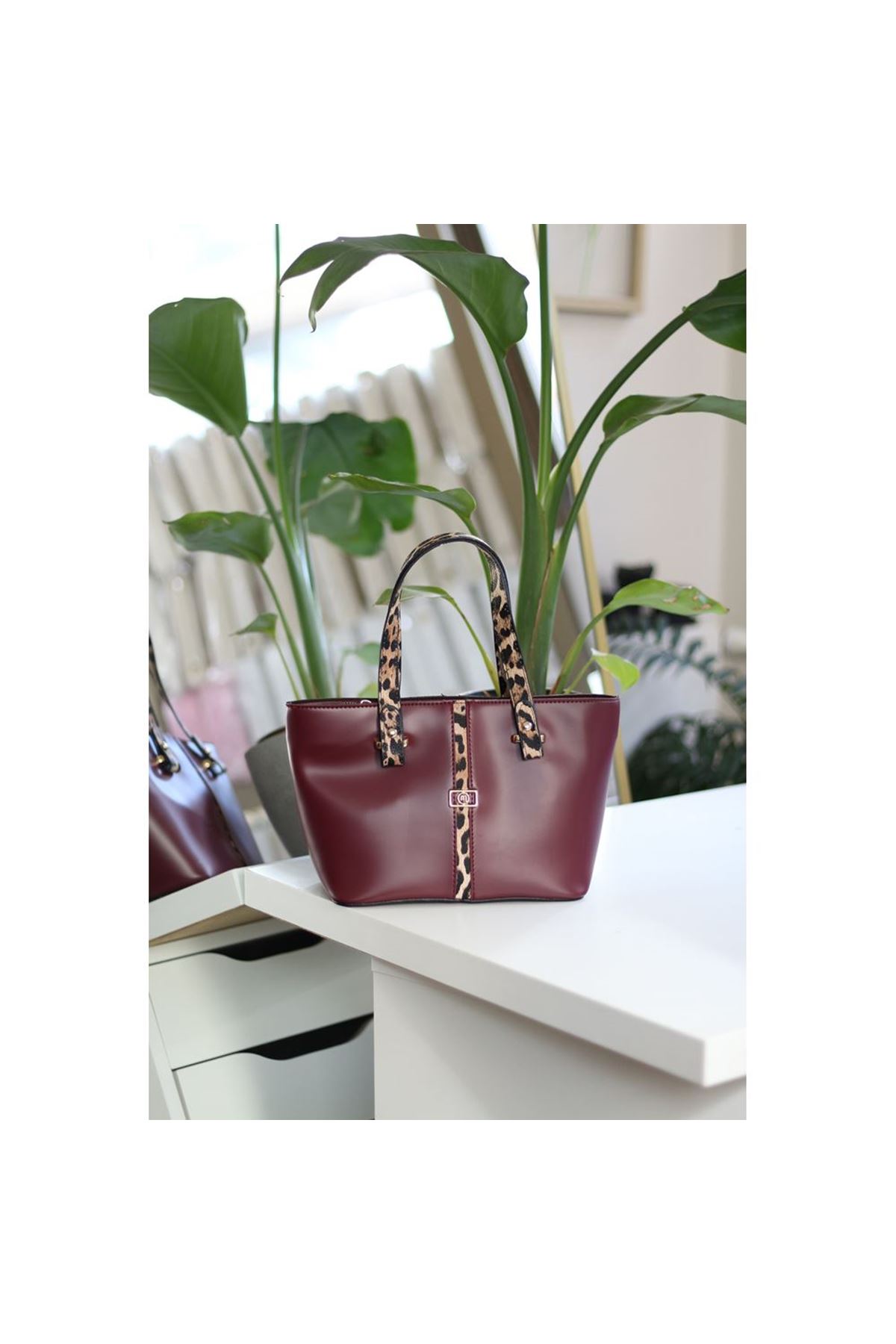 Kadın Bordo Leopar Şerit Desenli Askılı El Omuz Çantası