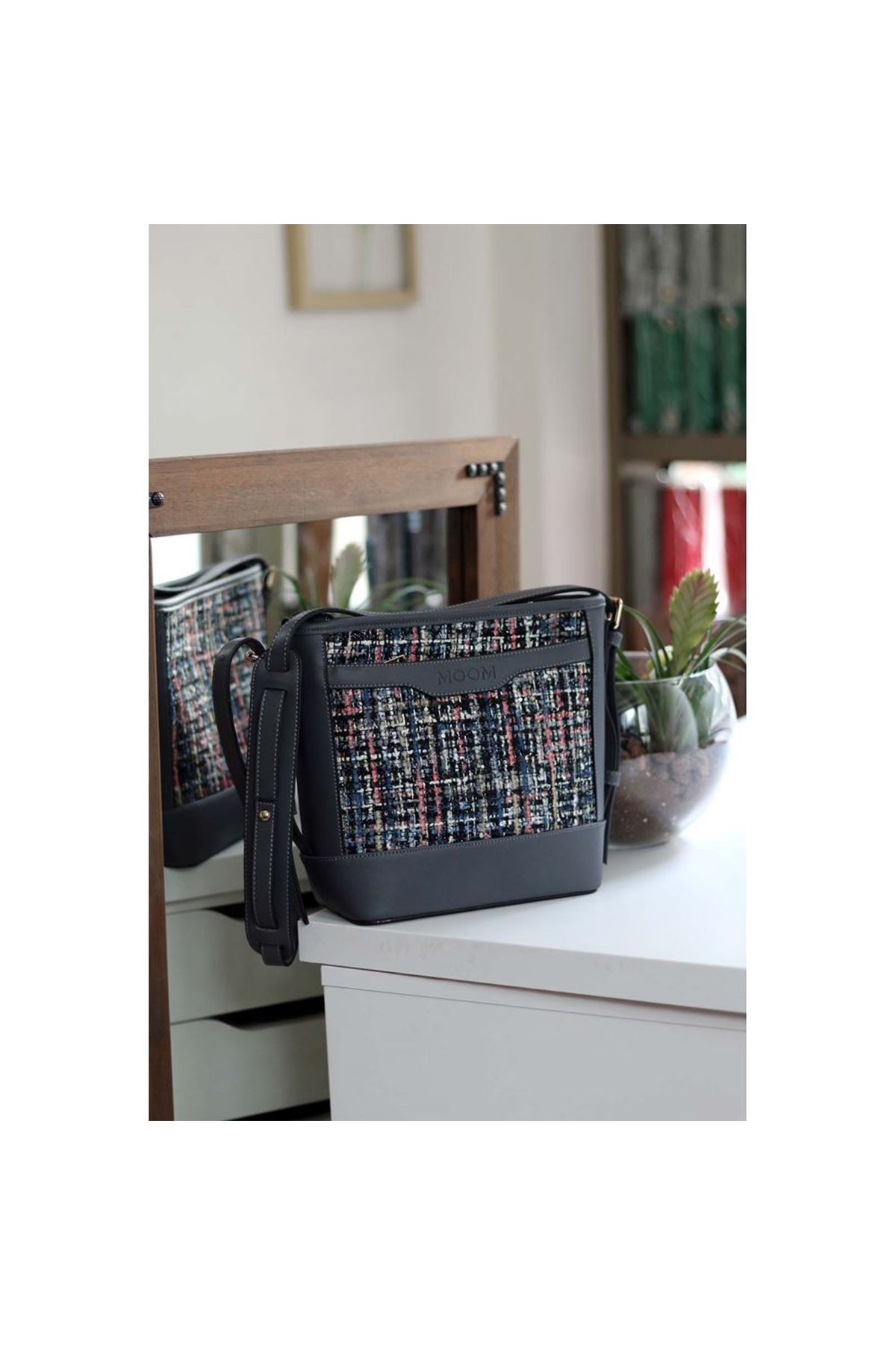 Kadın Gri Tüvit Ayarlanabilir Askılı Omuz Çantası