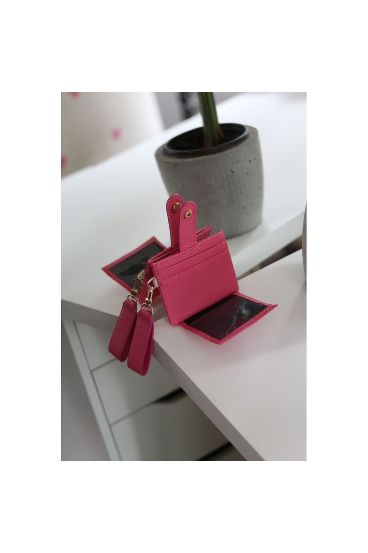 Kadın Pembe Maskot Kartlık Cüzdan