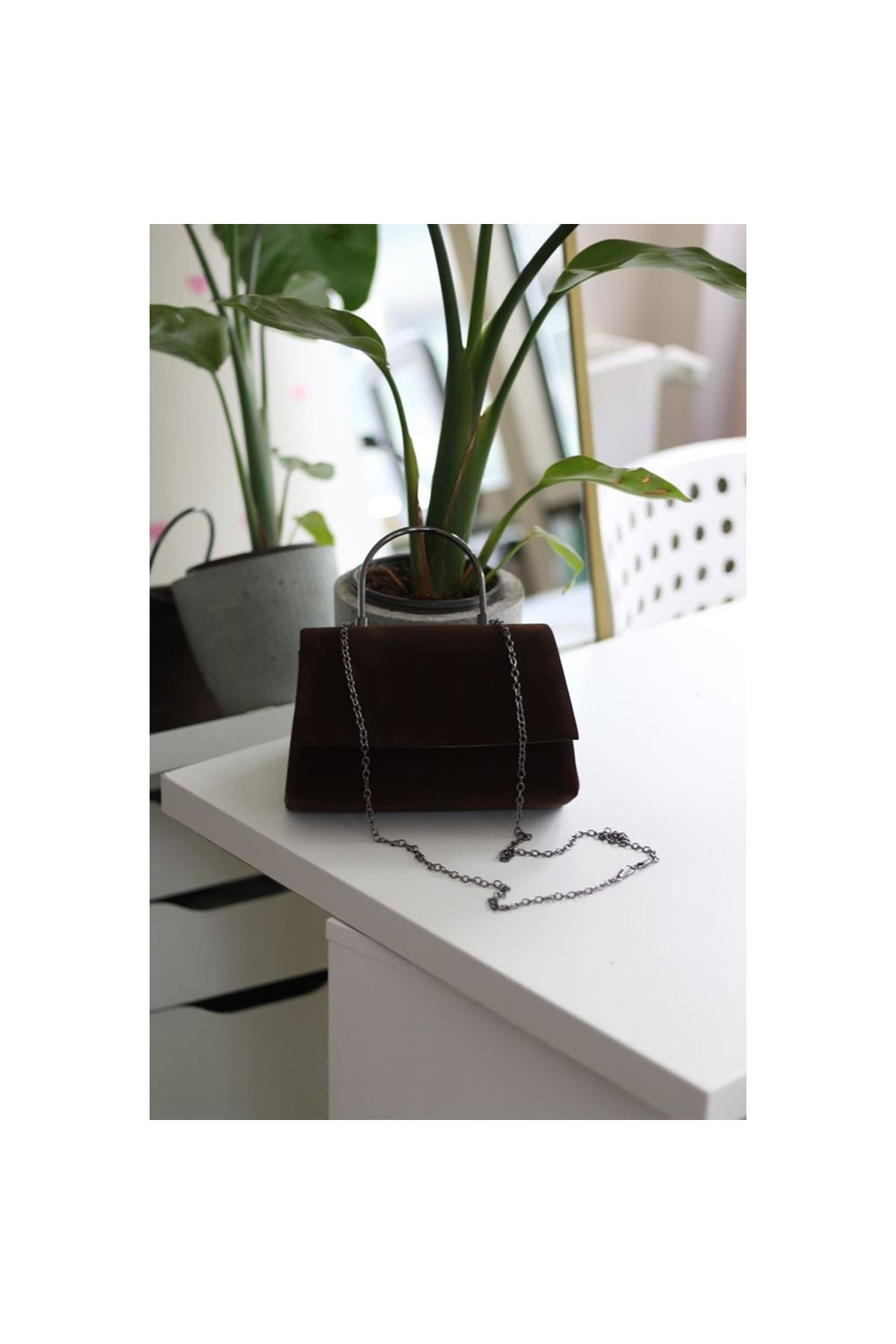 Kadın Acı Kahve Süet Metal Sap Detaylı El &amp;amp; Omuz Çantası