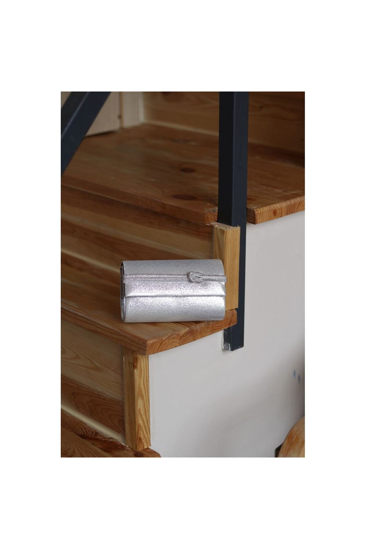 Kadın Gümüş Taş Detaylı Abiye Zincirli Çanta