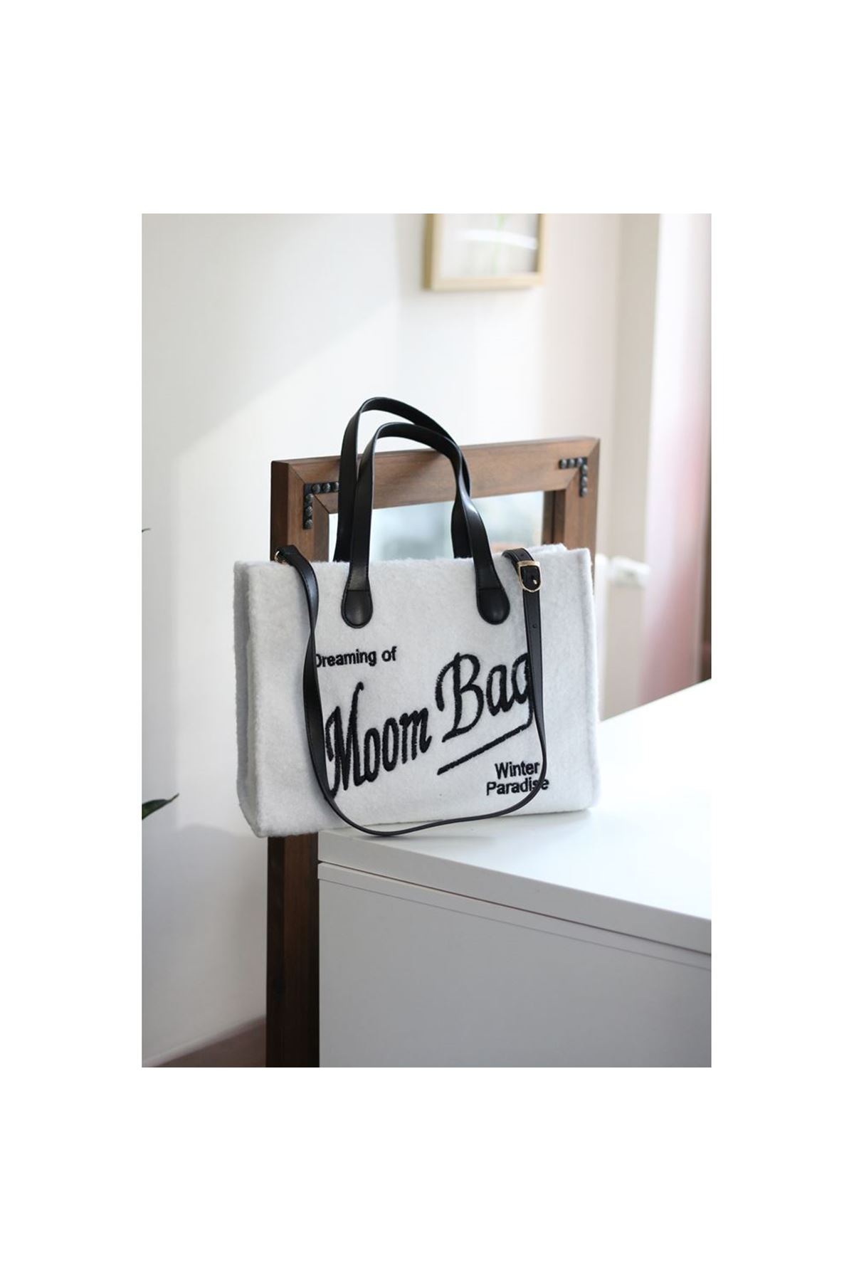 Kadın Beyaz Peluş Büyük Boy Omuz Çantası