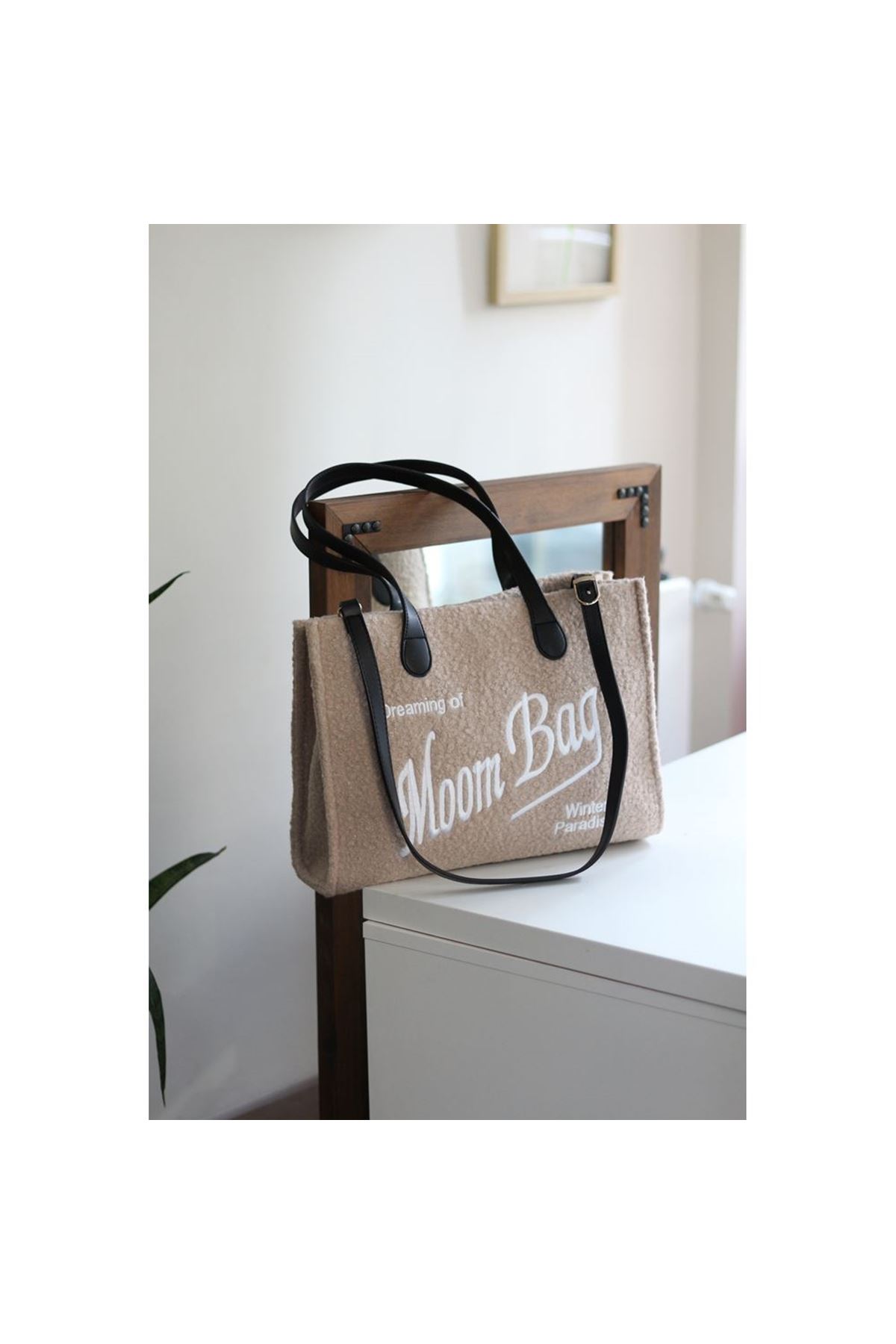 Kadın Krem Peluş Büyük Boy Omuz Çantası