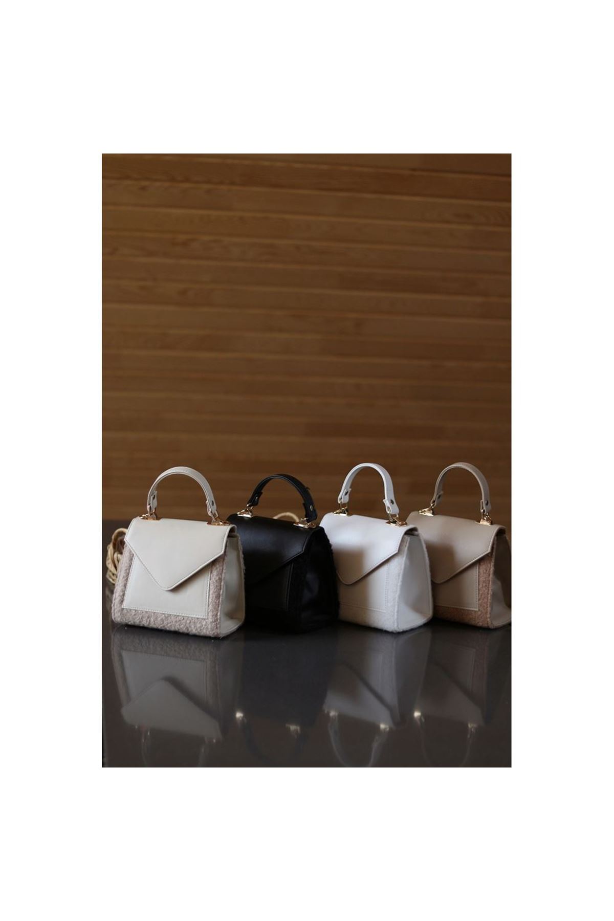 Kadın Siyah Peluş Kapak Detaylı El ve Omuz Çantası