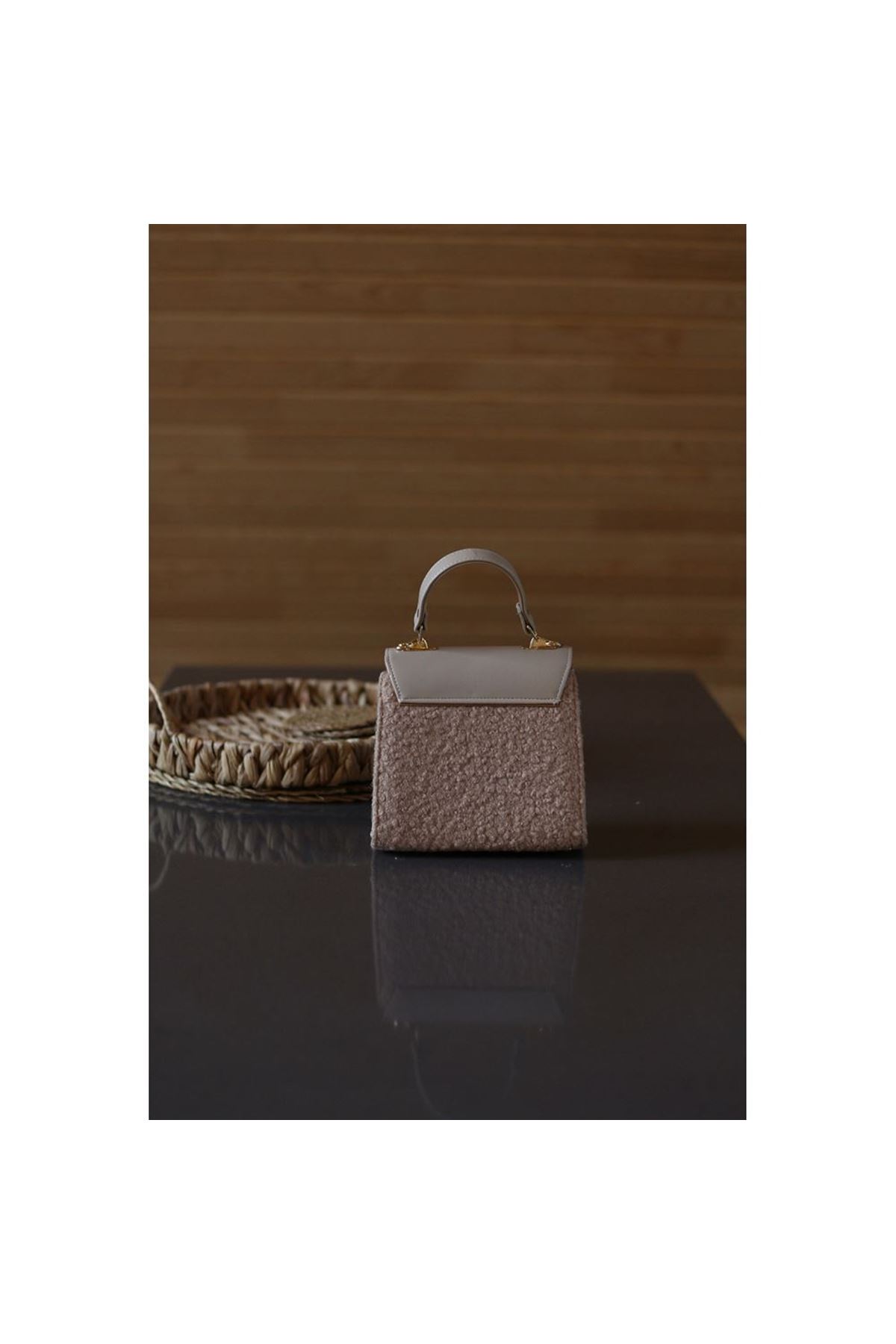 Kadın Vizon Peluş Kapak Detaylı El ve Omuz Çantası