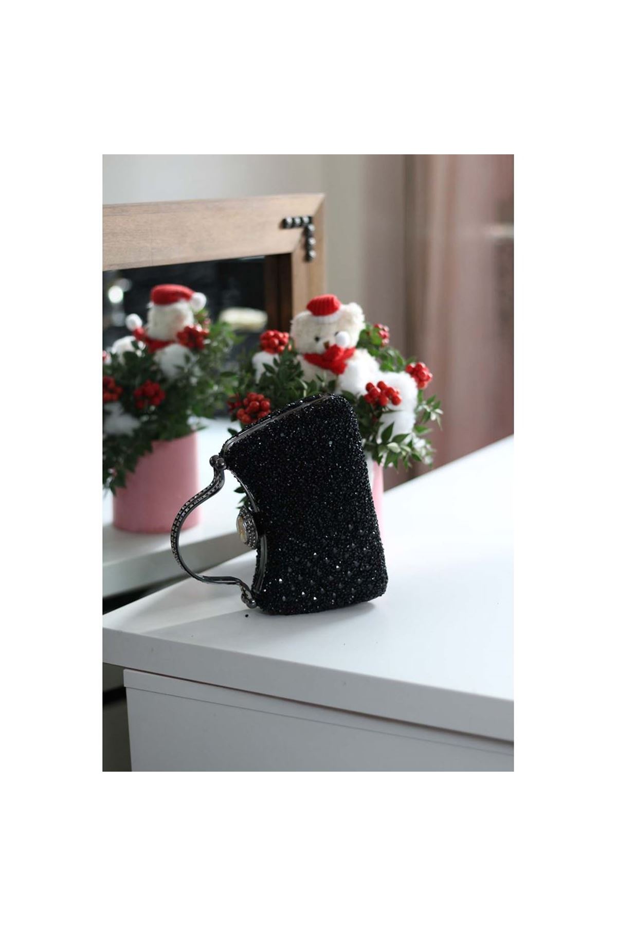 Kadın Siyah Taşlı Tutma Detaylı Abiye Çanta