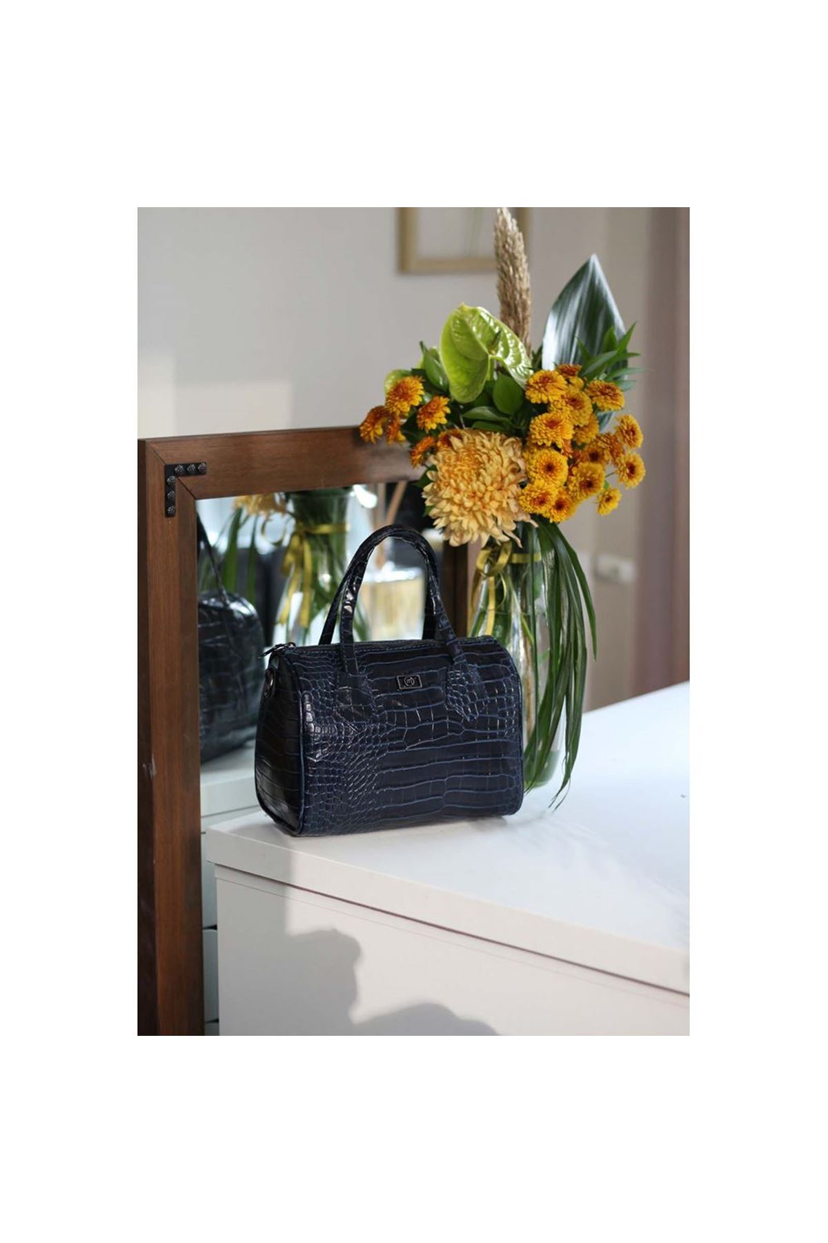 Kadın Lacivert Kroko Askılı El Omuz Çantası