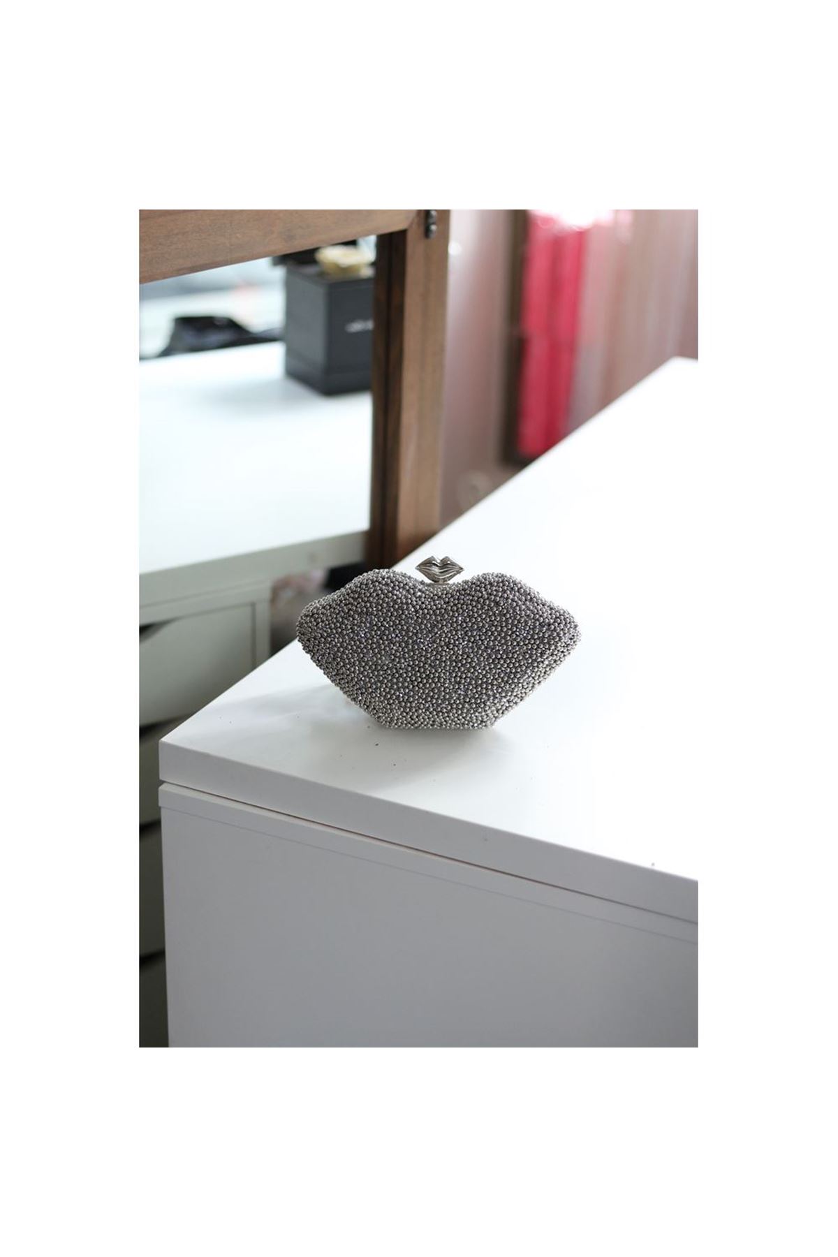 Kadın Gümüş Boncuk Detaylı Abiye Çanta