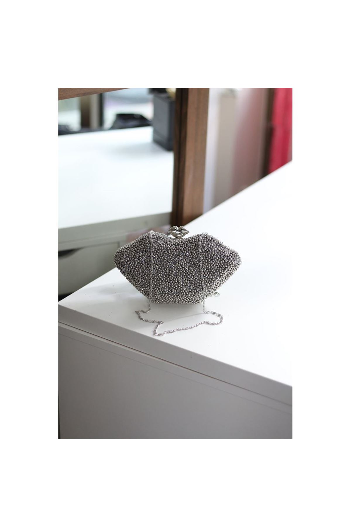 Kadın Gümüş Boncuk Detaylı Abiye Çanta